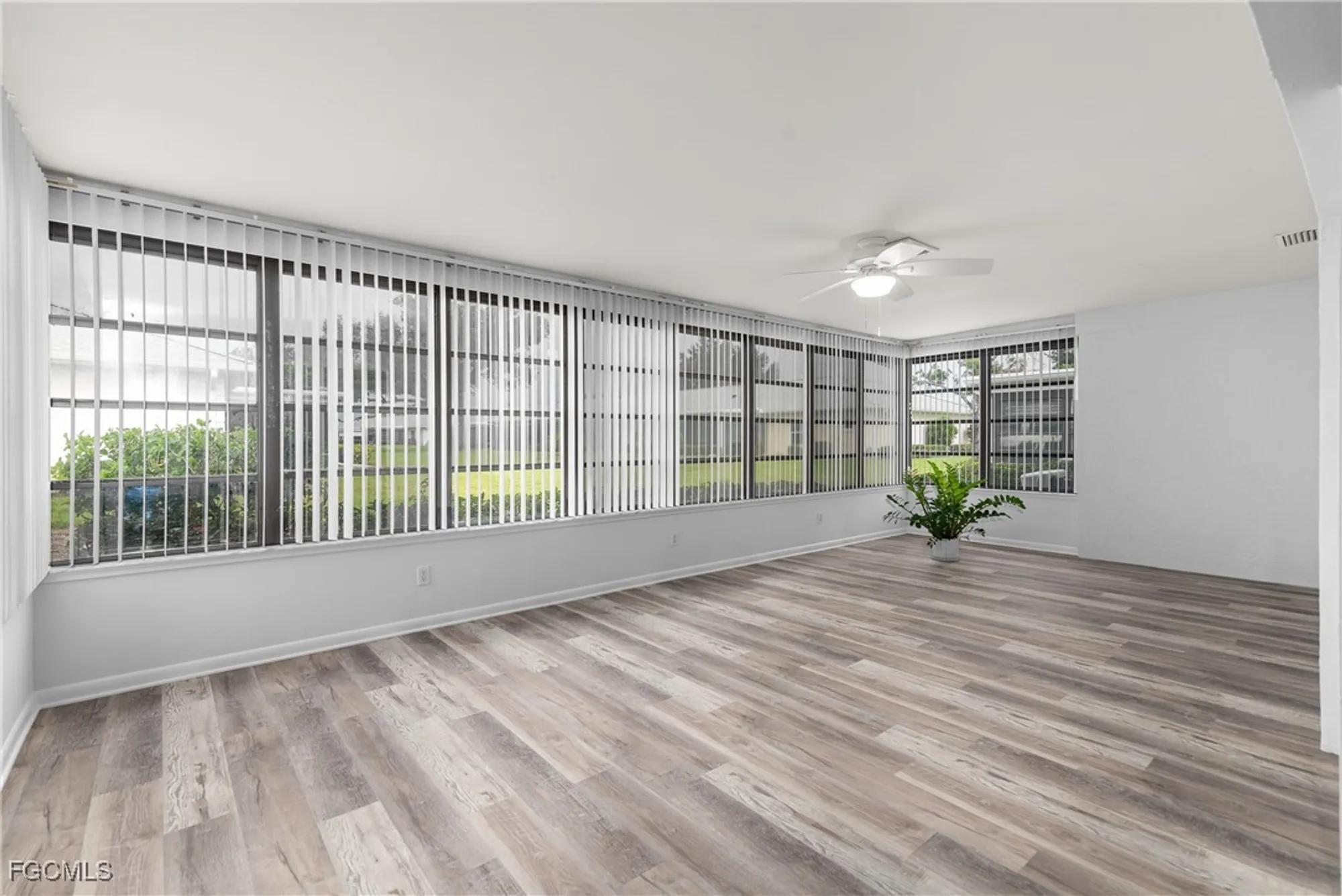 Property Slideshow image 16 of 19 | 7084 e brandywine cir, Fort Myers, FL, 33919