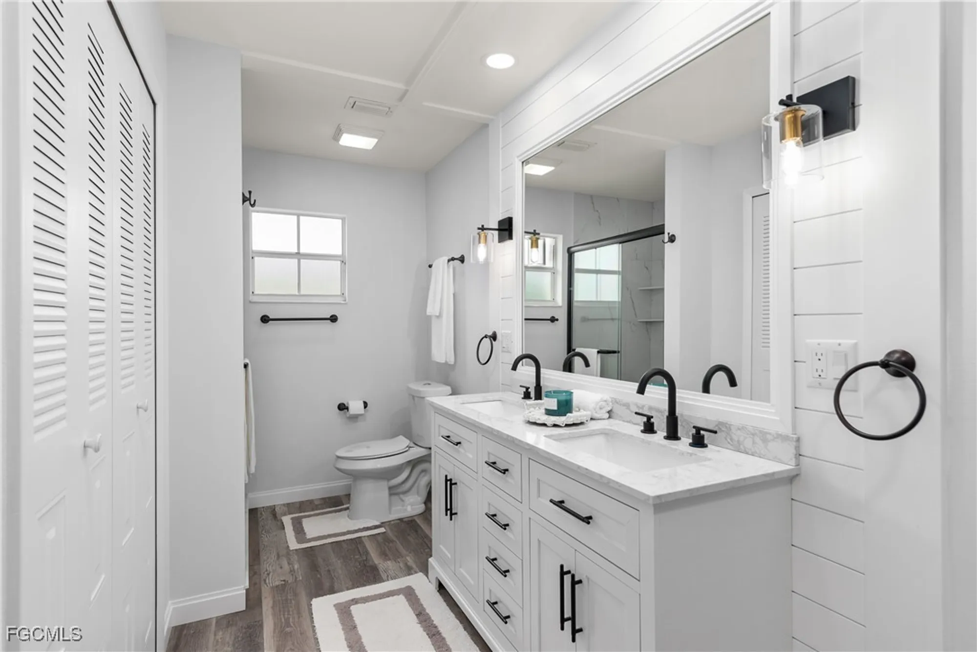 Property Slideshow image 13 of 19 | 7084 e brandywine cir, Fort Myers, FL, 33919