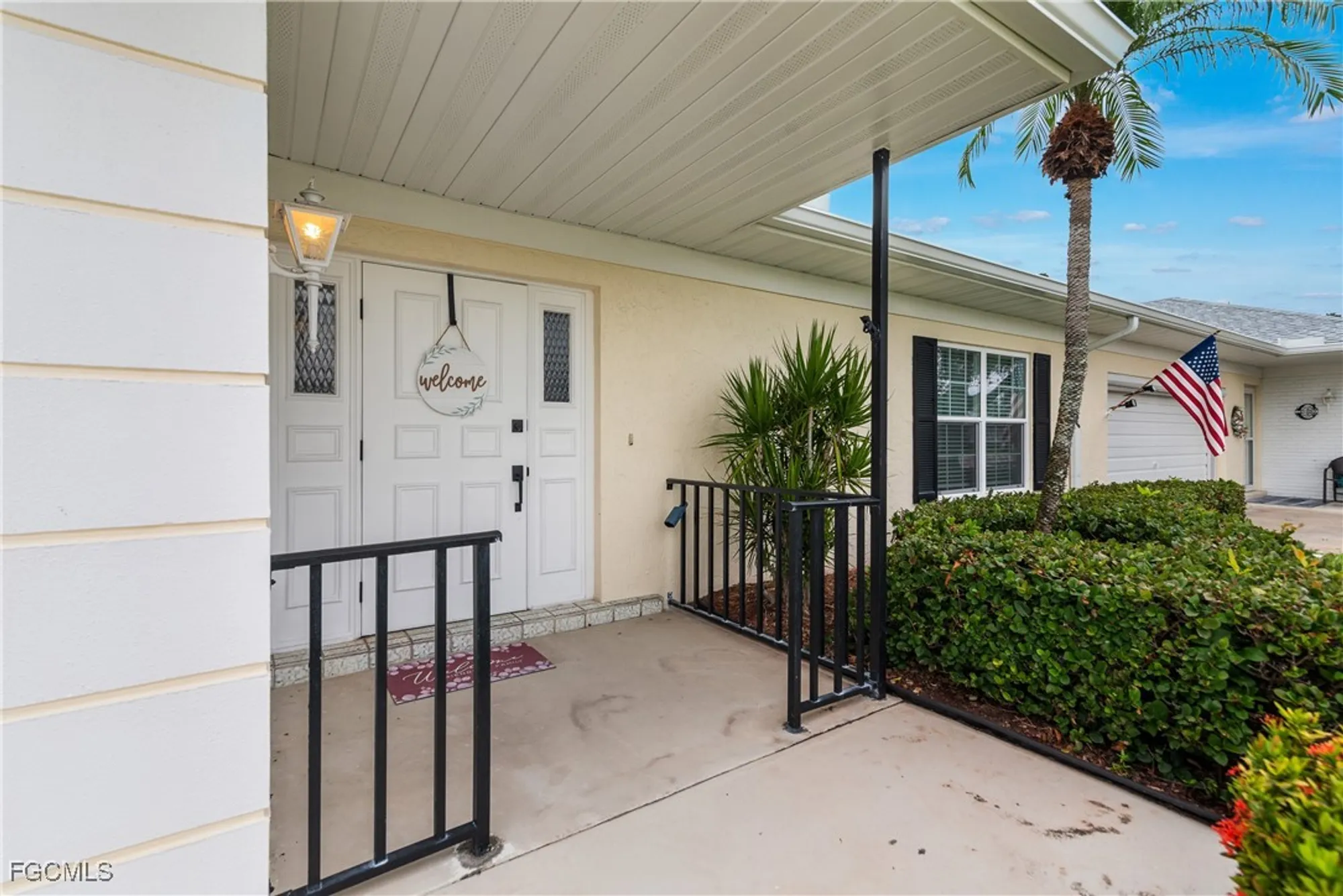 Property Slideshow image 3 of 19 | 7084 e brandywine cir, Fort Myers, FL, 33919
