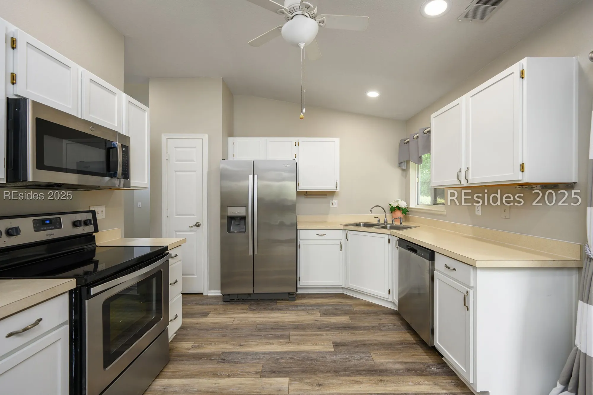 Property Slideshow image 31 of 40 | 50 purry cir, Bluffton, SC, 29909