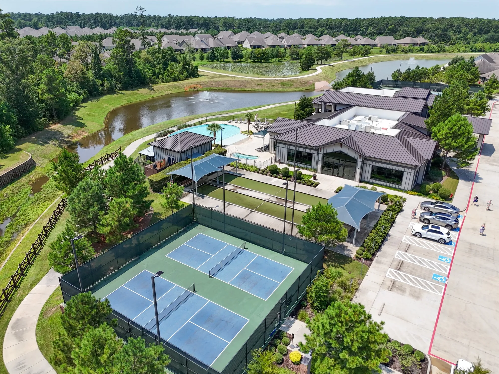 Property Slideshow image 34 of 36 | 413 new forest ln, Spring, TX, 77382