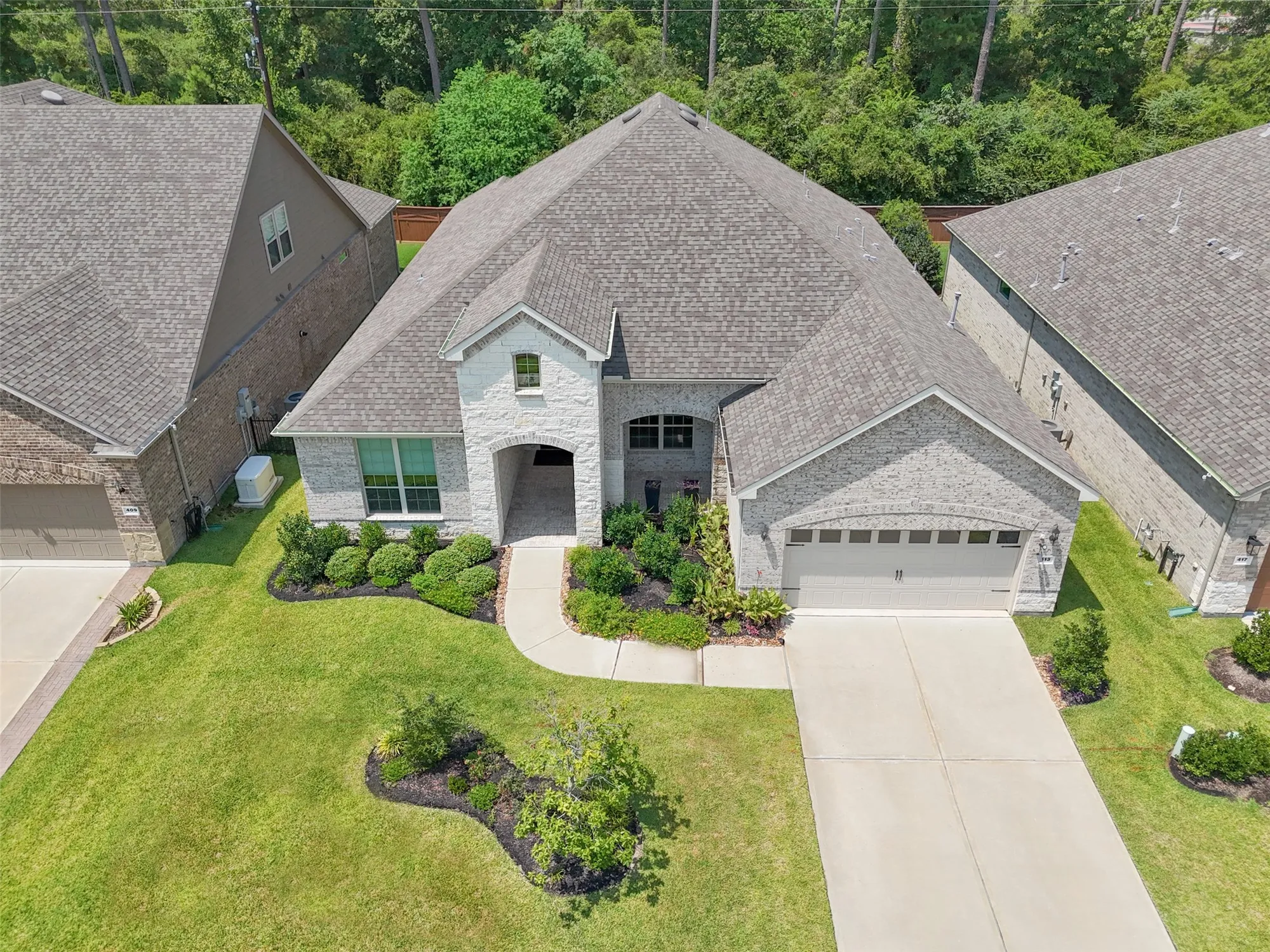 Property Slideshow image 30 of 36 | 413 new forest ln, Spring, TX, 77382