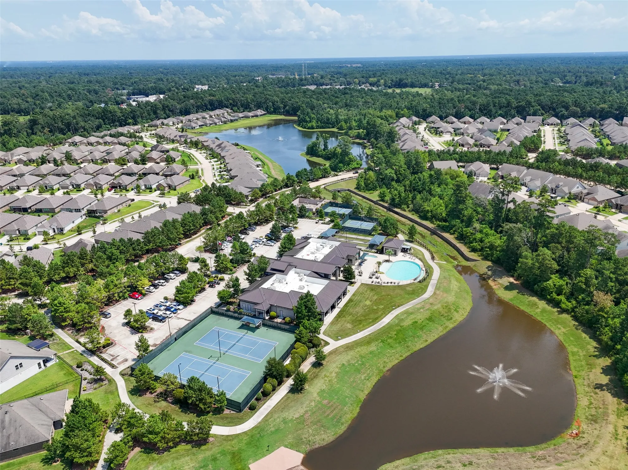 Property Slideshow image 32 of 36 | 413 new forest ln, Spring, TX, 77382