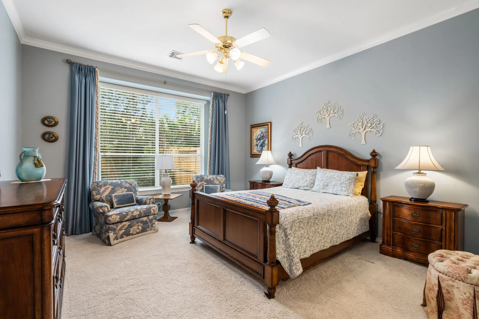 Property Slideshow image 15 of 36 | 30 w windsor hills cir, Conroe, TX, 77384
