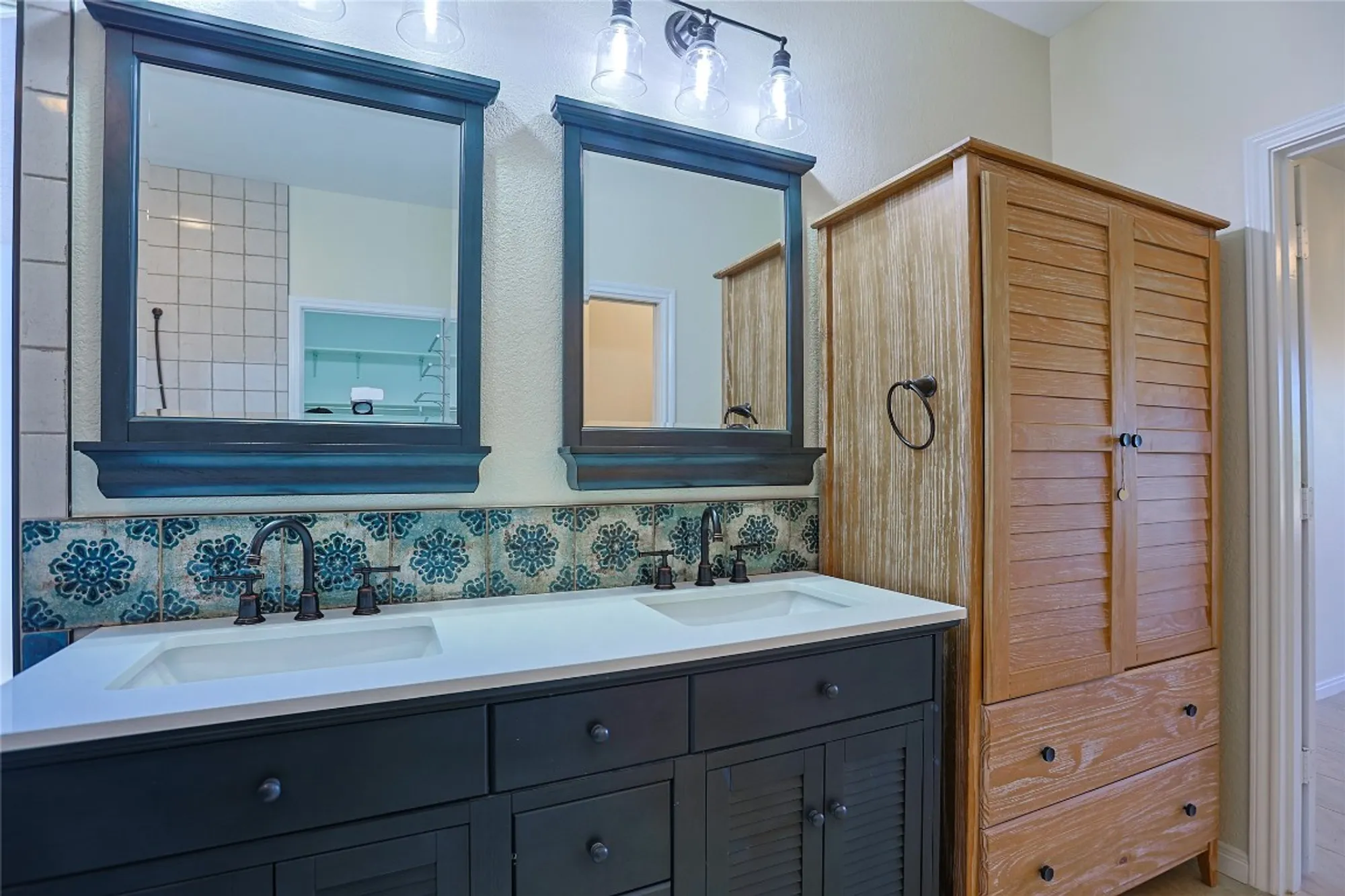 Property Slideshow image 14 of 38 | 306 cobalt cv, Georgetown, TX, 78633