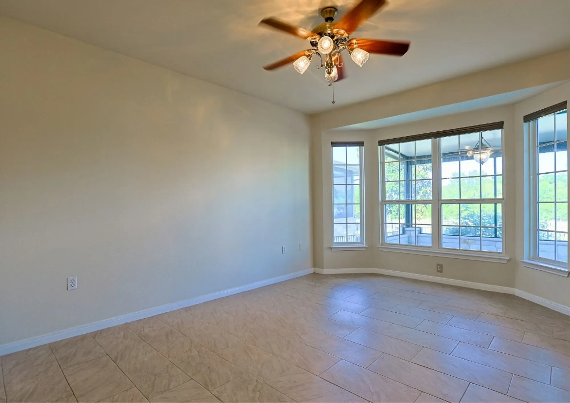 Property Slideshow image 17 of 38 | 306 cobalt cv, Georgetown, TX, 78633