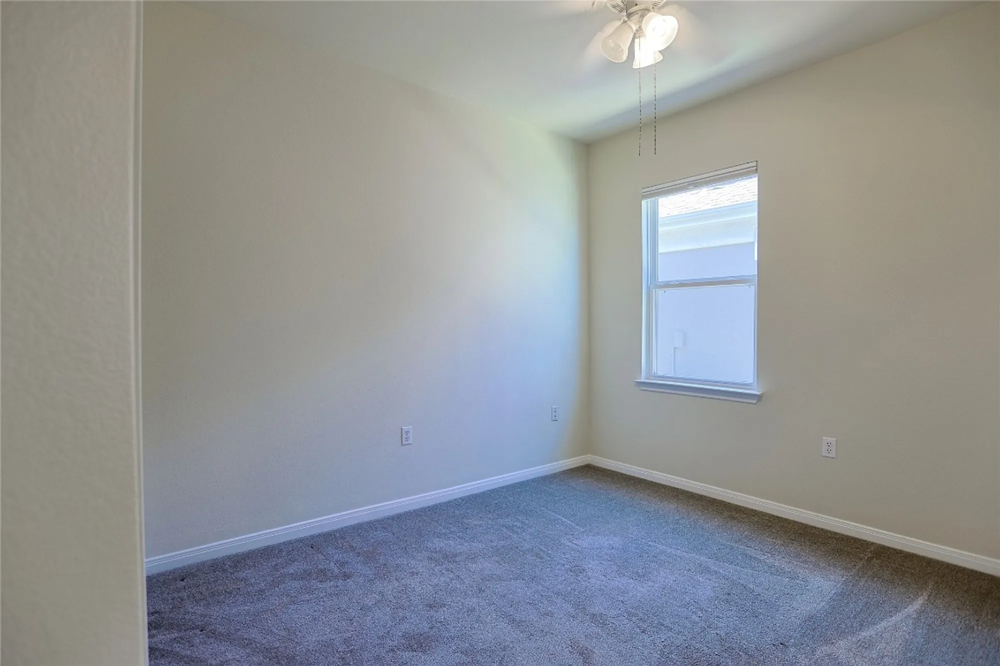 Property Slideshow image 18 of 38 | 306 cobalt cv, Georgetown, TX, 78633