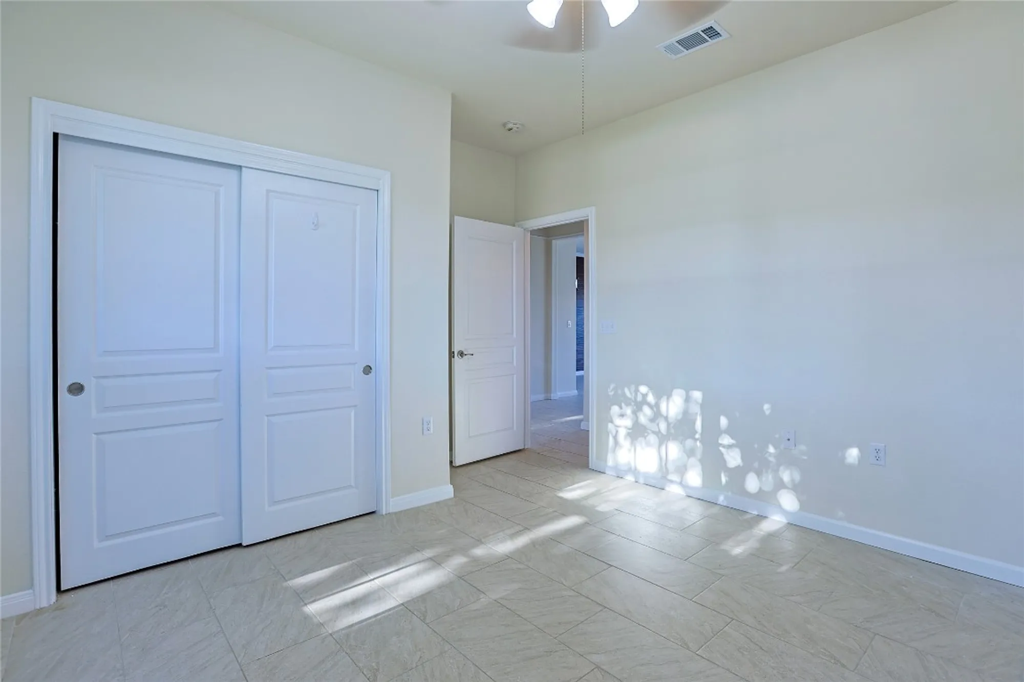 Property Slideshow image 22 of 38 | 306 cobalt cv, Georgetown, TX, 78633