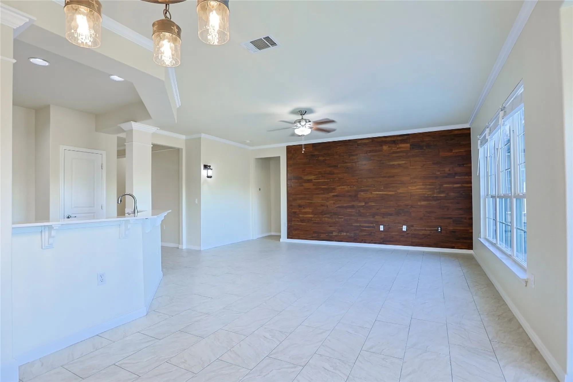 Property Slideshow image 4 of 38 | 306 cobalt cv, Georgetown, TX, 78633