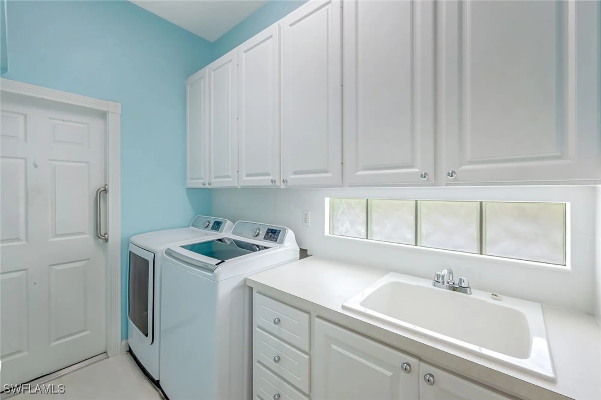 Property Slideshow image 24 of 46 | 3794 whidbey way, Naples, FL, 34119