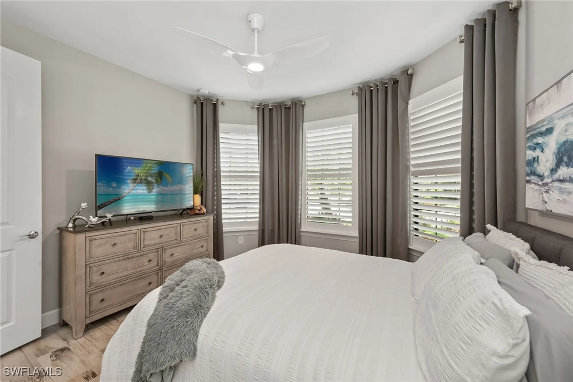 Property Slideshow image 15 of 50 | 2768 amaranda ct, Naples, FL, 34114