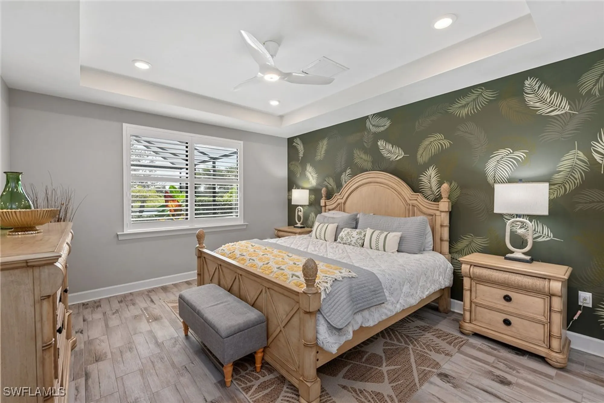 Property Slideshow image 10 of 50 | 2768 amaranda ct, Naples, FL, 34114