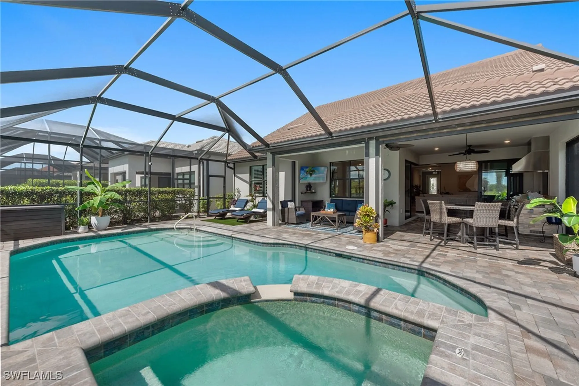 Property Slideshow image 26 of 50 | 2768 amaranda ct, Naples, FL, 34114