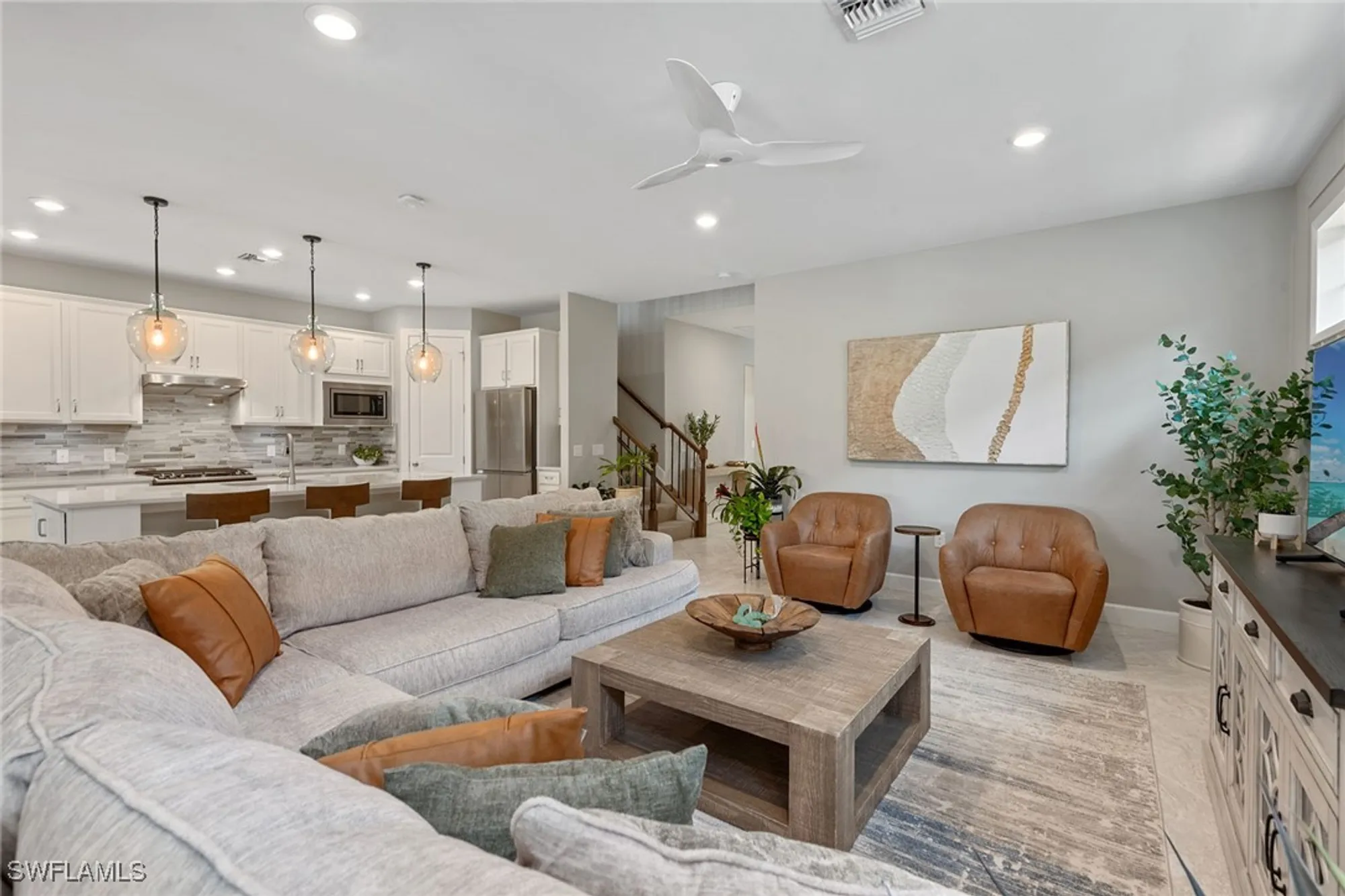 Property Slideshow image 5 of 50 | 2768 amaranda ct, Naples, FL, 34114