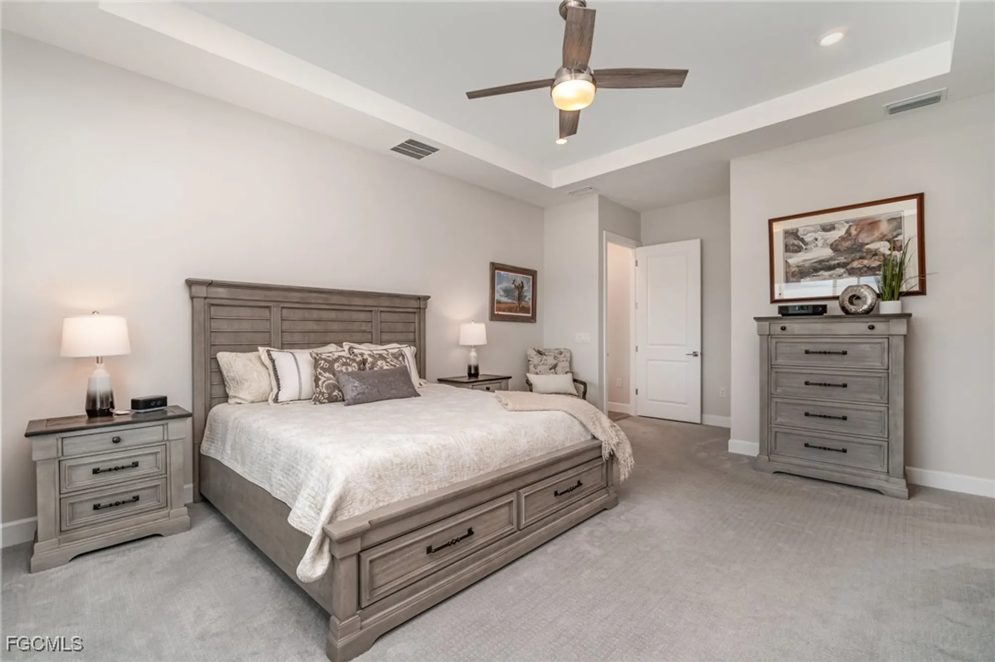 Property Slideshow image 15 of 45 | 17583 winding oak ln, North Fort Myers, FL, 33917