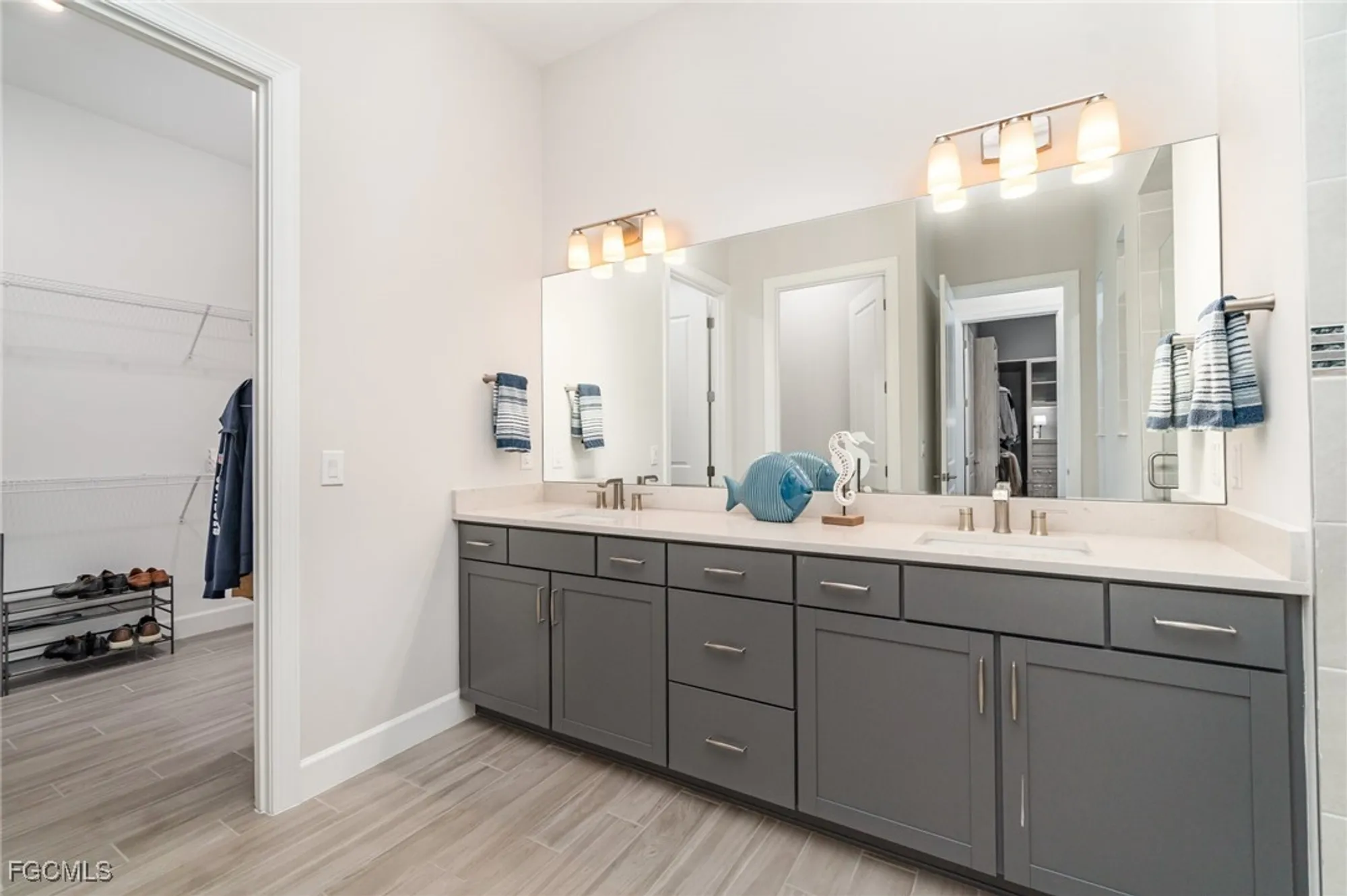 Property Slideshow image 18 of 45 | 17583 winding oak ln, North Fort Myers, FL, 33917