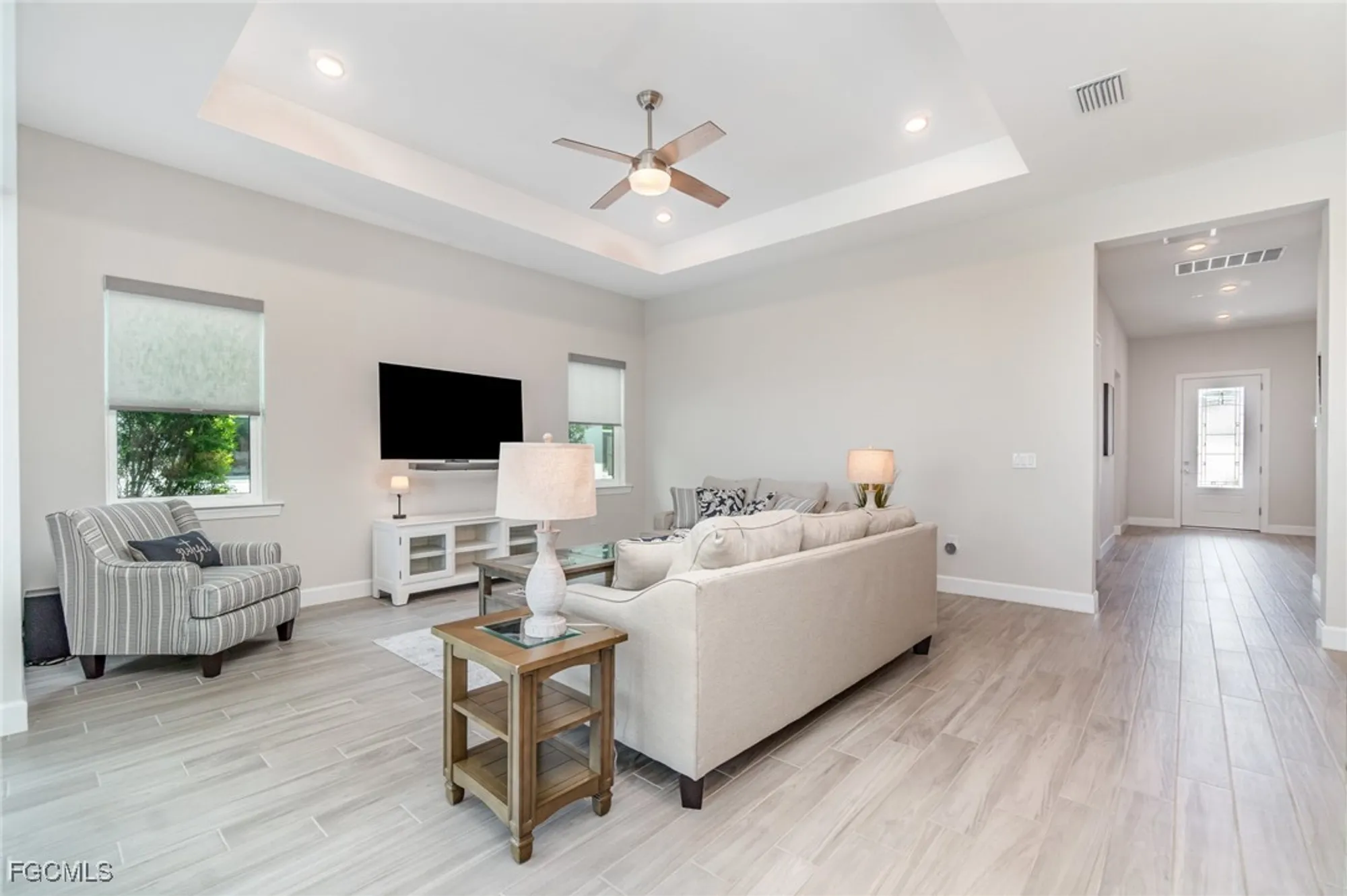 Property Slideshow image 13 of 45 | 17583 winding oak ln, North Fort Myers, FL, 33917