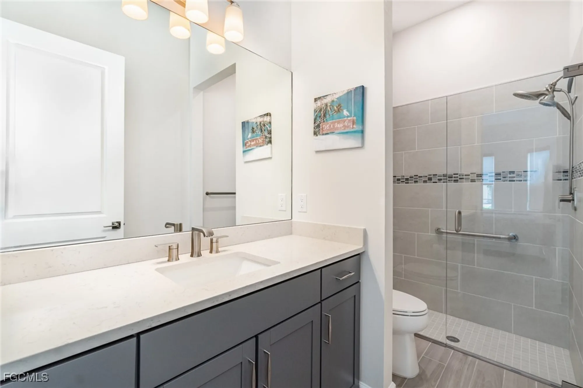 Property Slideshow image 25 of 45 | 17583 winding oak ln, North Fort Myers, FL, 33917