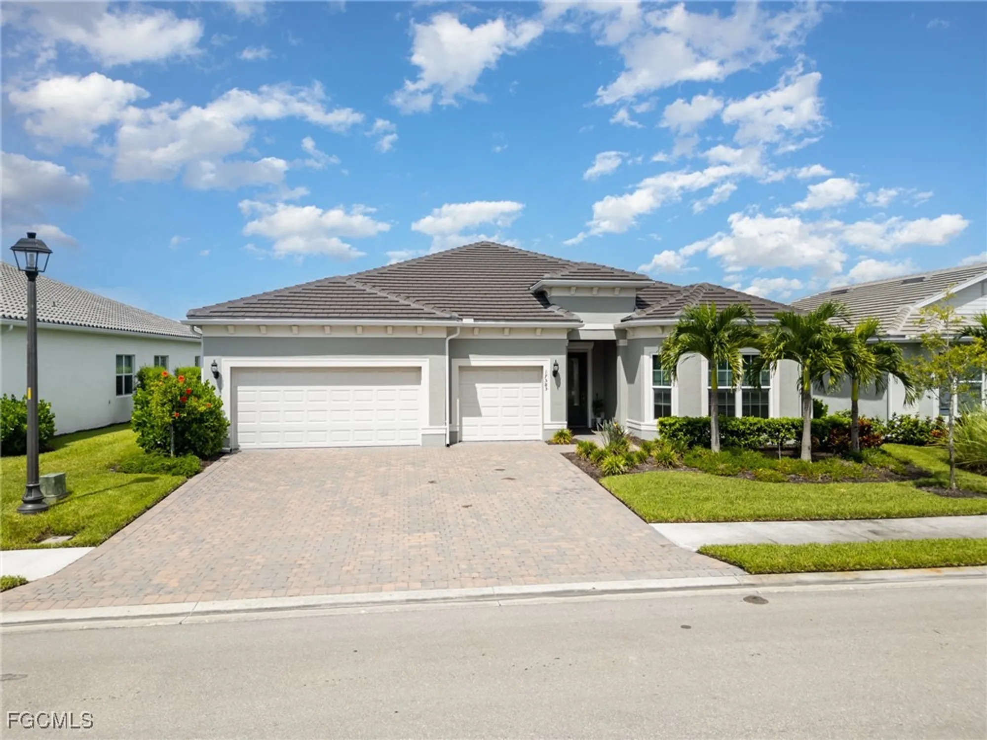 Property Slideshow image 35 of 45 | 17583 winding oak ln, North Fort Myers, FL, 33917