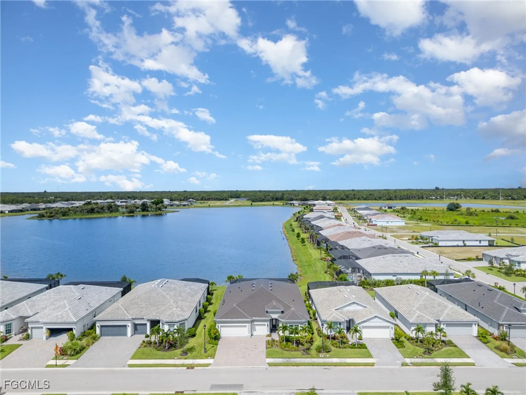 Property Slideshow image 37 of 45 | 17583 winding oak ln, North Fort Myers, FL, 33917