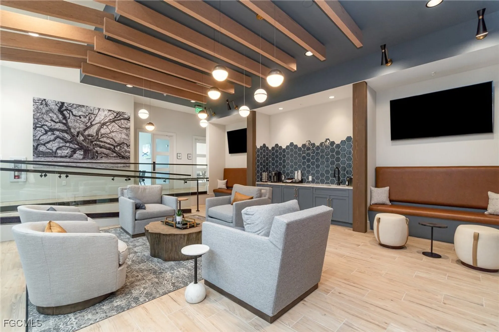 Property Slideshow image 39 of 45 | 17583 winding oak ln, North Fort Myers, FL, 33917