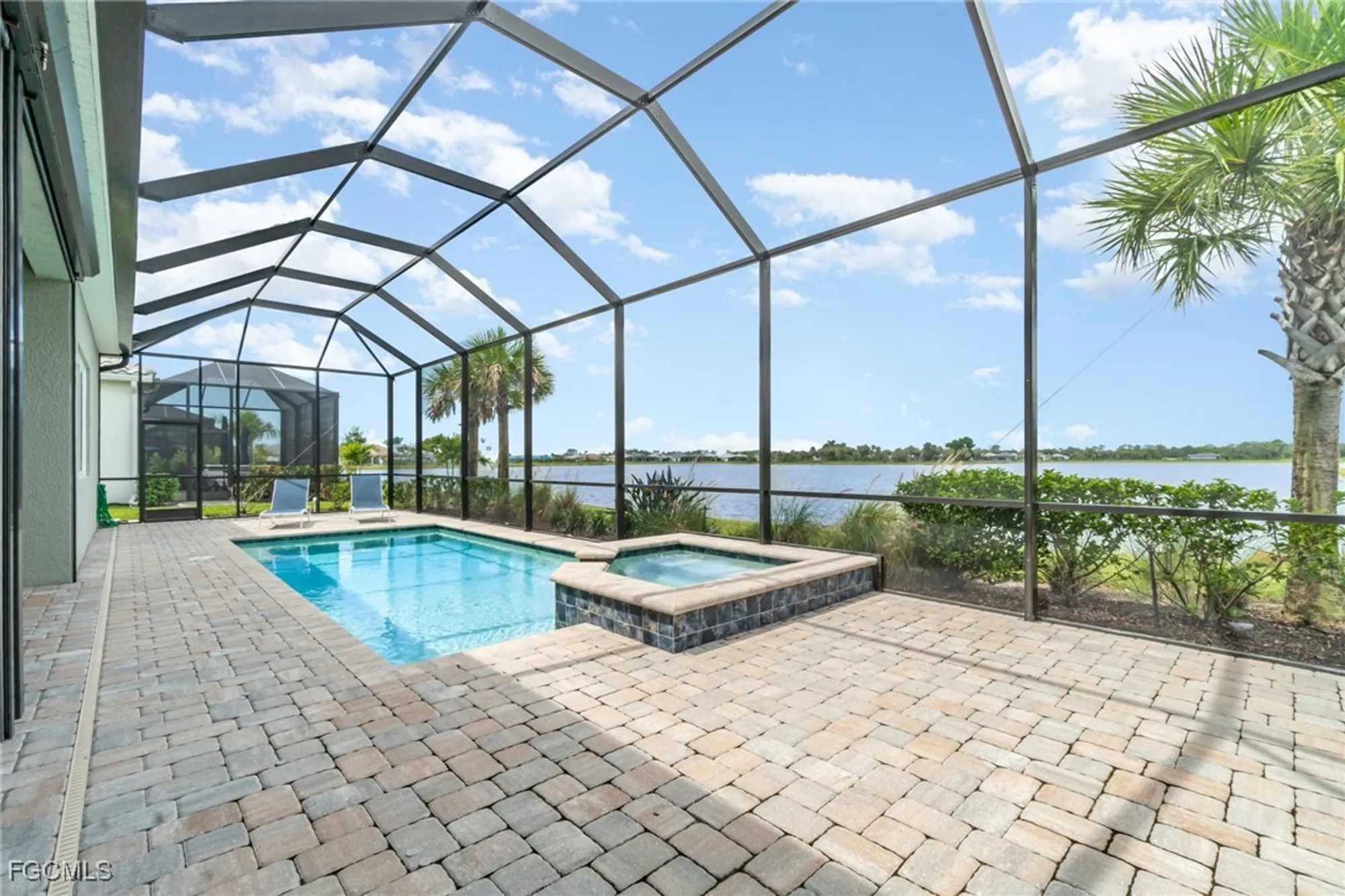 Property Slideshow image 4 of 45 | 17583 winding oak ln, North Fort Myers, FL, 33917