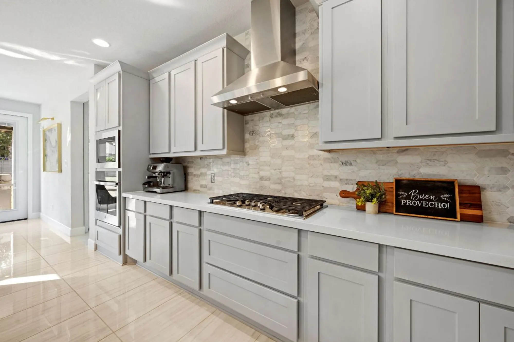 Property Slideshow image 11 of 40 | 448 tobacco pass, New Braunfels, TX, 78132