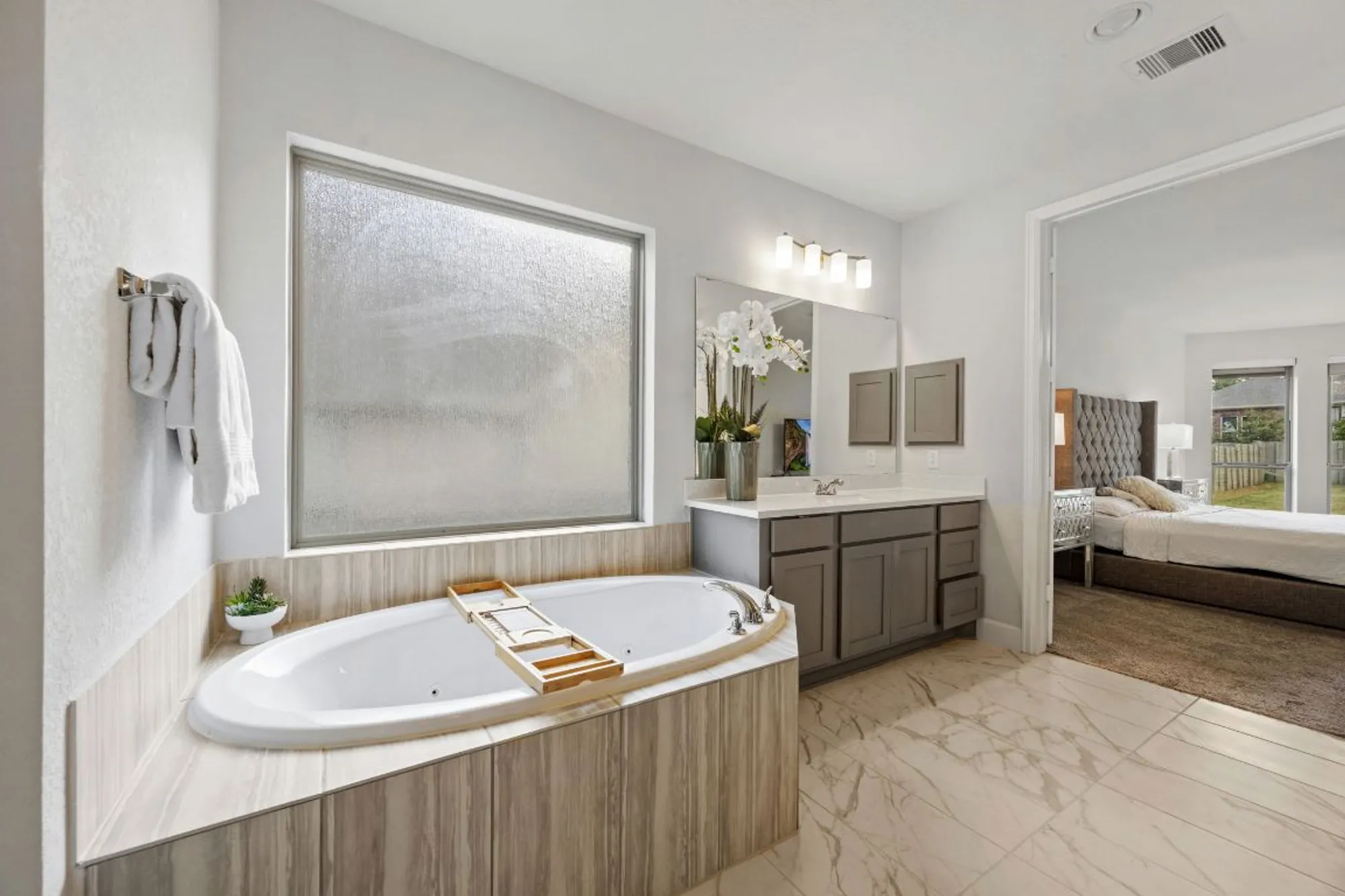 Property Slideshow image 20 of 40 | 448 tobacco pass, New Braunfels, TX, 78132