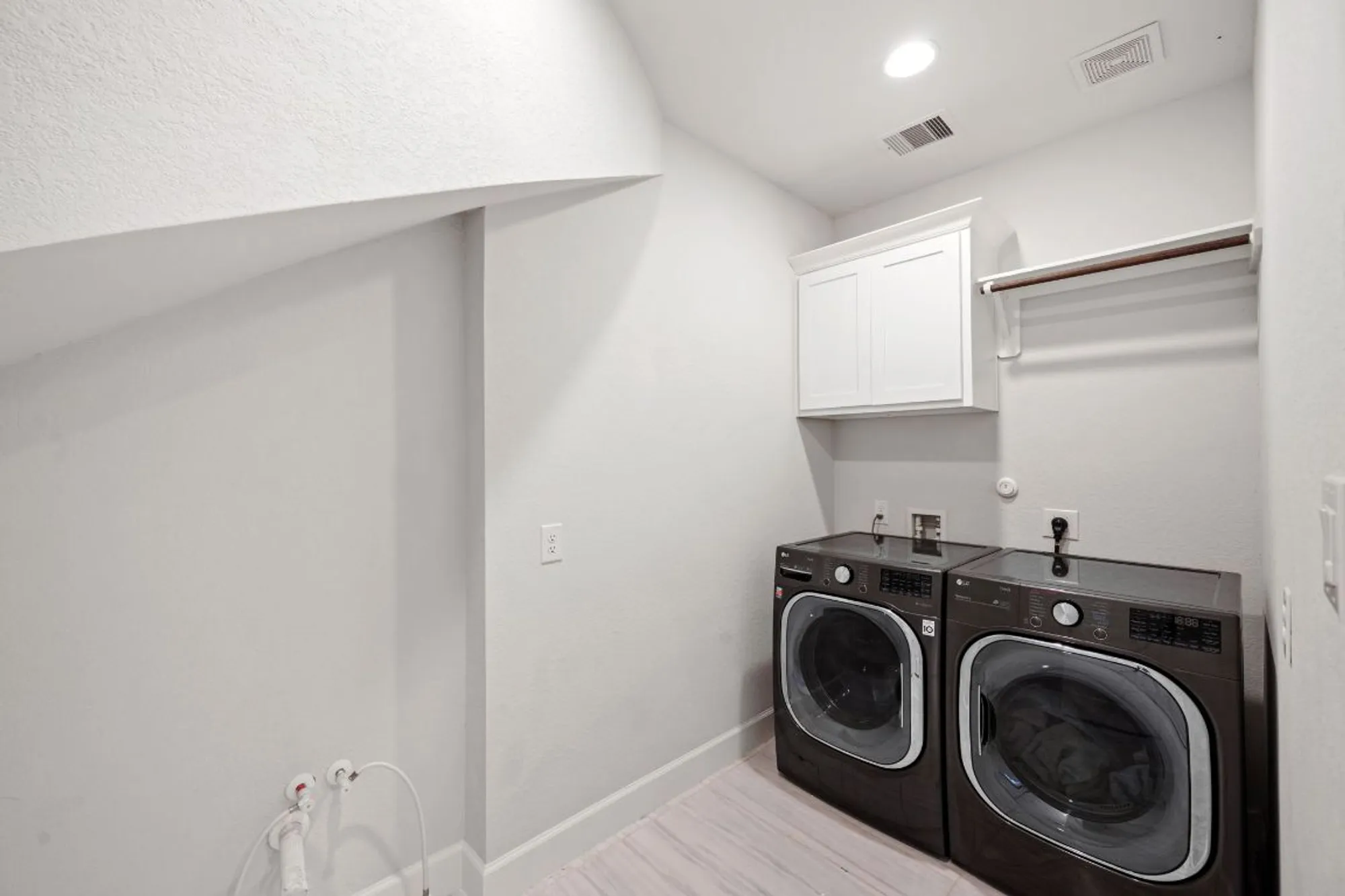 Property Slideshow image 31 of 40 | 448 tobacco pass, New Braunfels, TX, 78132