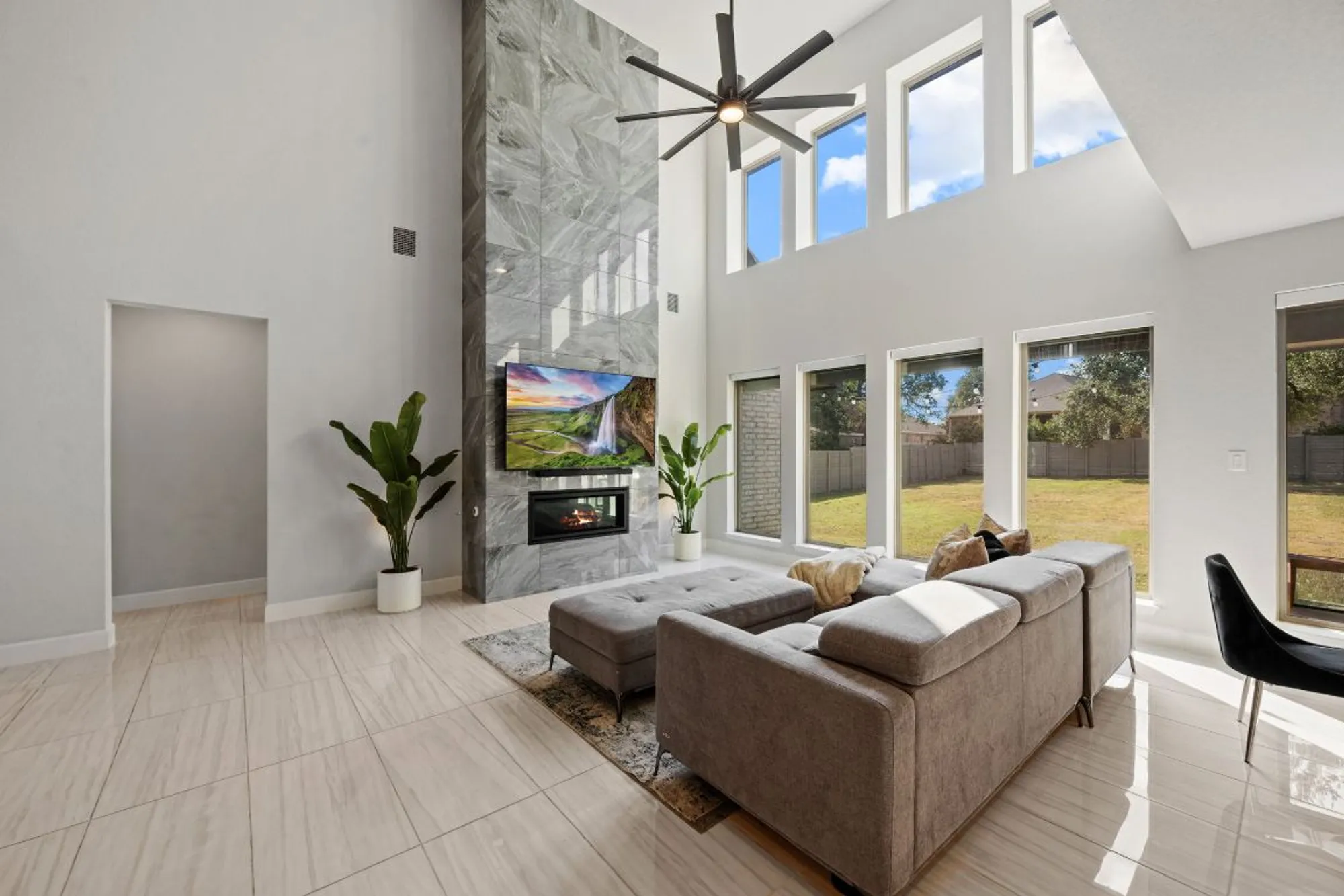 Property Slideshow image 8 of 40 | 448 tobacco pass, New Braunfels, TX, 78132