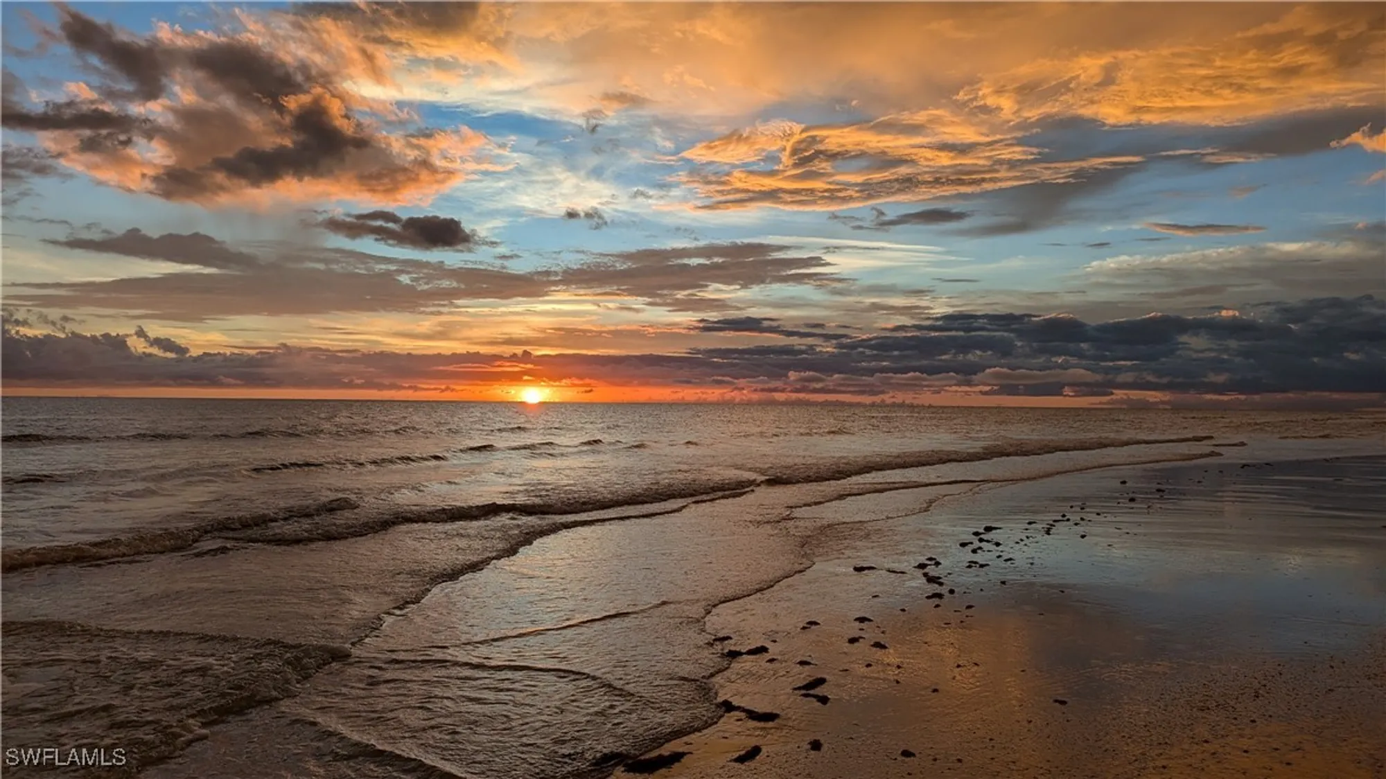 Property Slideshow image 3 of 7 | 104 fleur de lis ln, Naples, FL, 34112