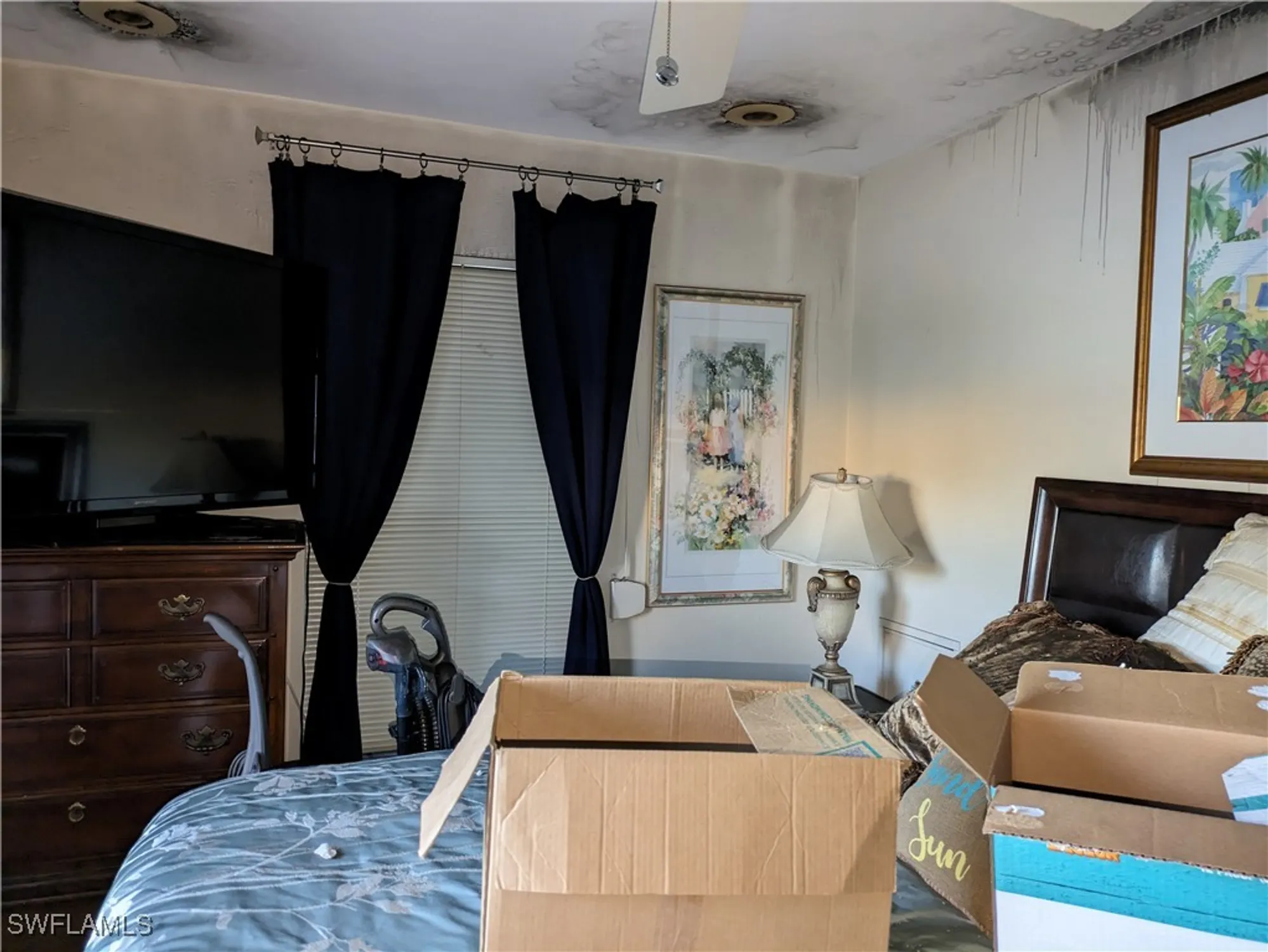 Property Slideshow image 4 of 7 | 104 fleur de lis ln, Naples, FL, 34112