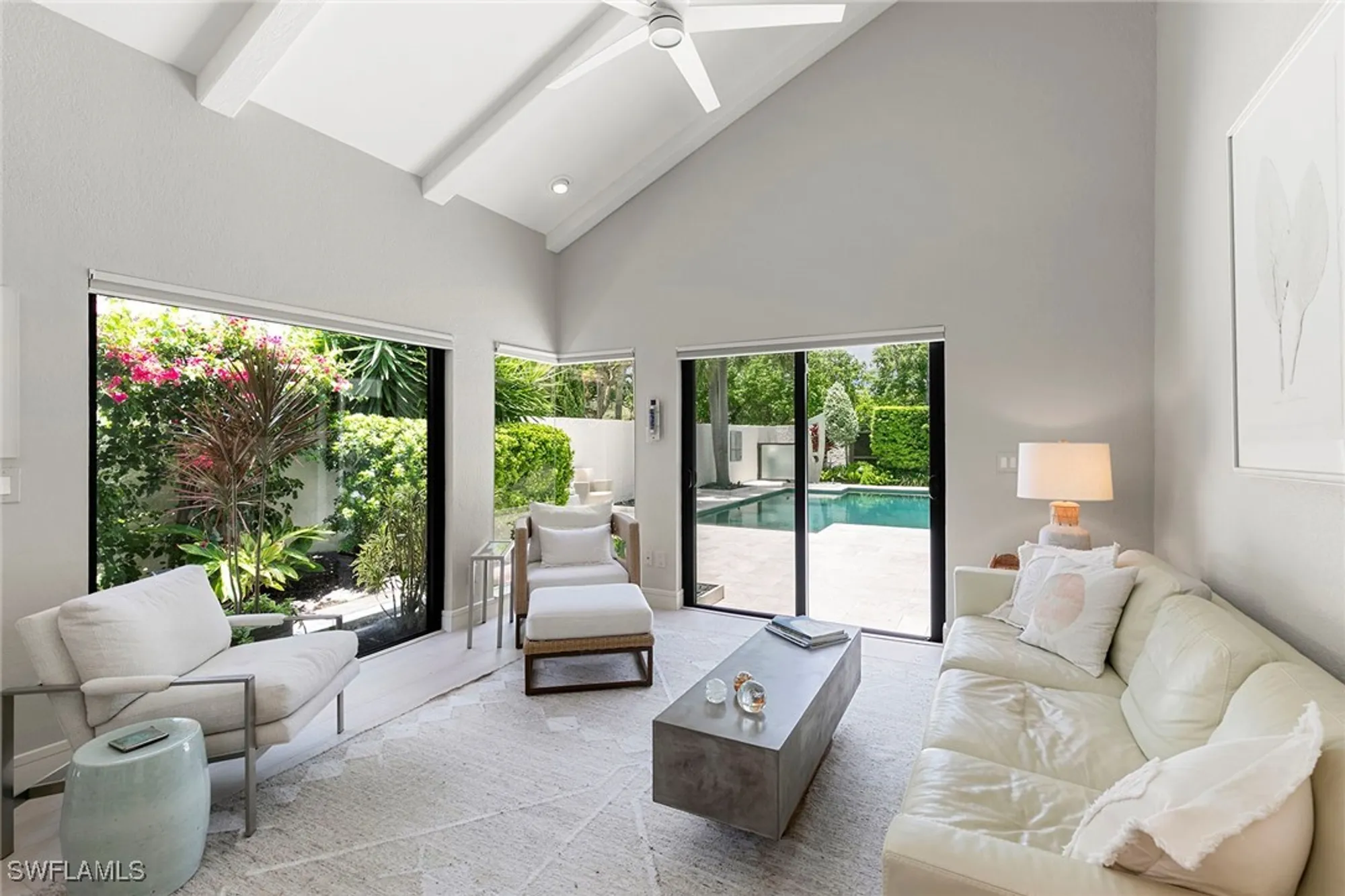 Property Slideshow image 21 of 47 | 580 tierra mar ln # 21, Naples, FL, 34108