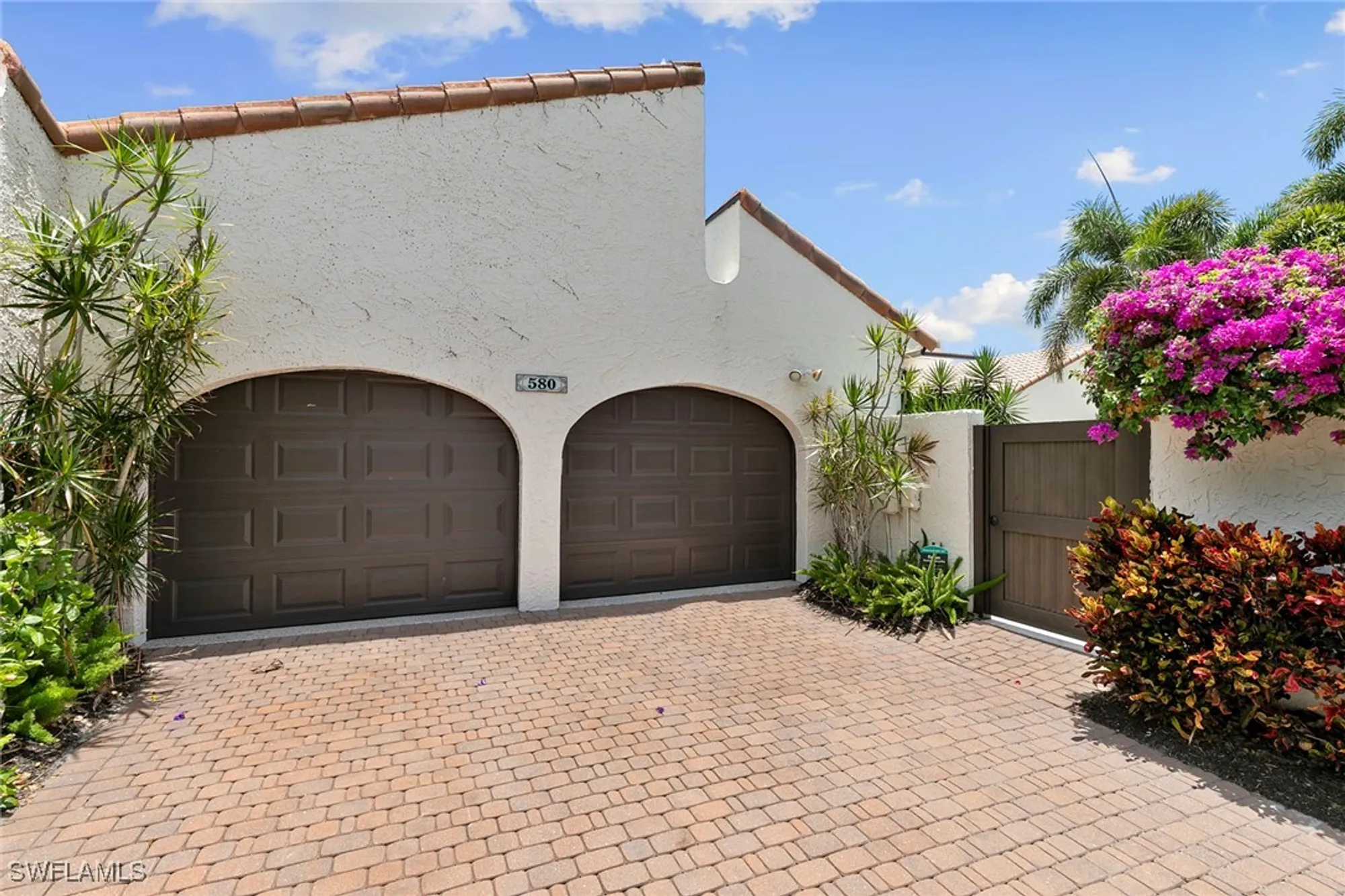 Property Slideshow image 38 of 47 | 580 tierra mar ln # 21, Naples, FL, 34108
