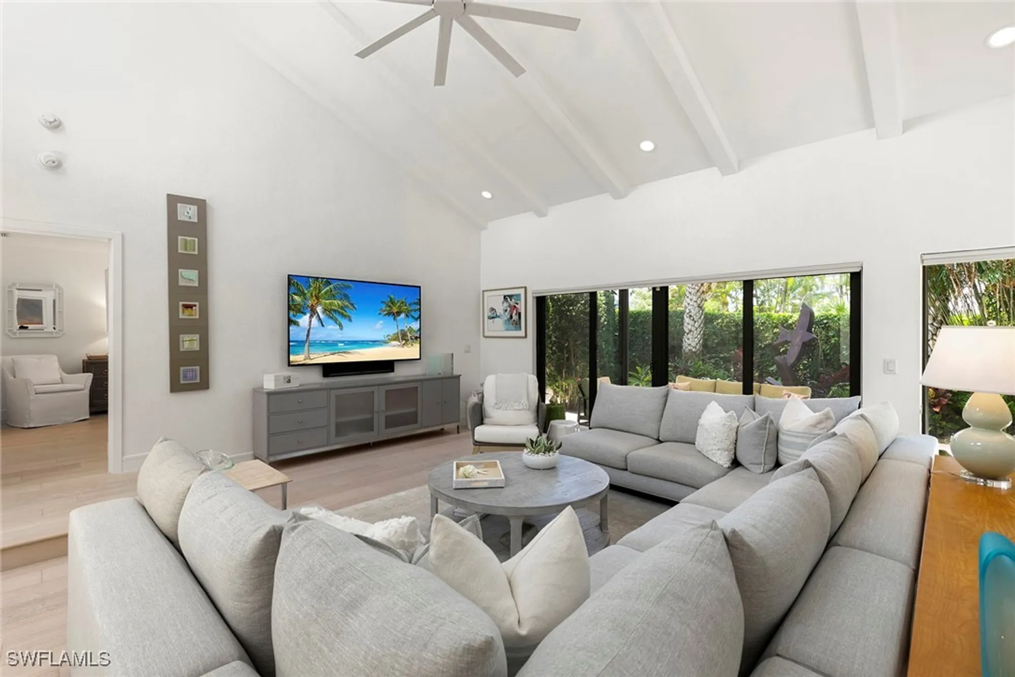 Property Slideshow image 5 of 47 | 580 tierra mar ln # 21, Naples, FL, 34108