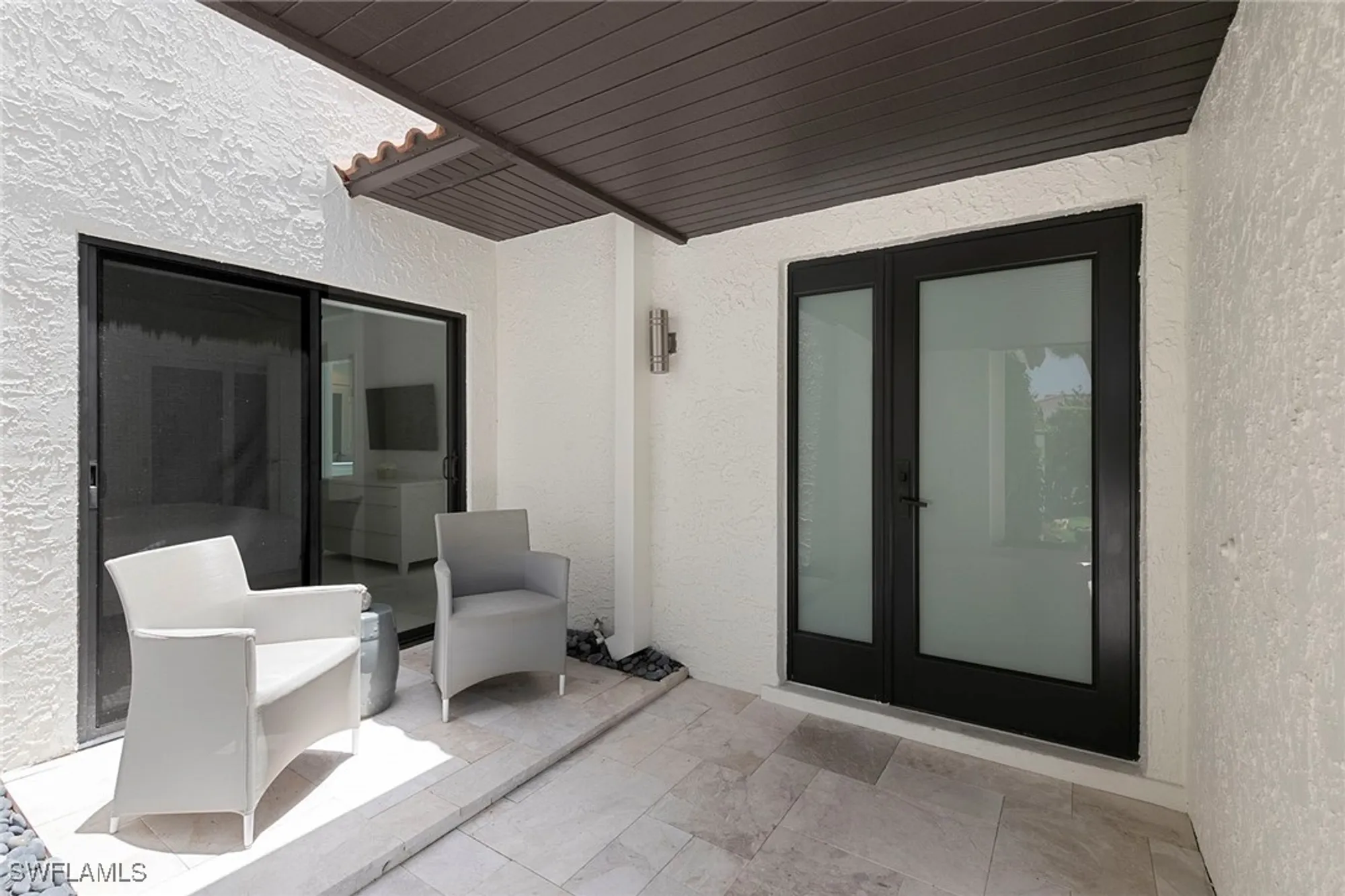 Property Slideshow image 8 of 47 | 580 tierra mar ln # 21, Naples, FL, 34108