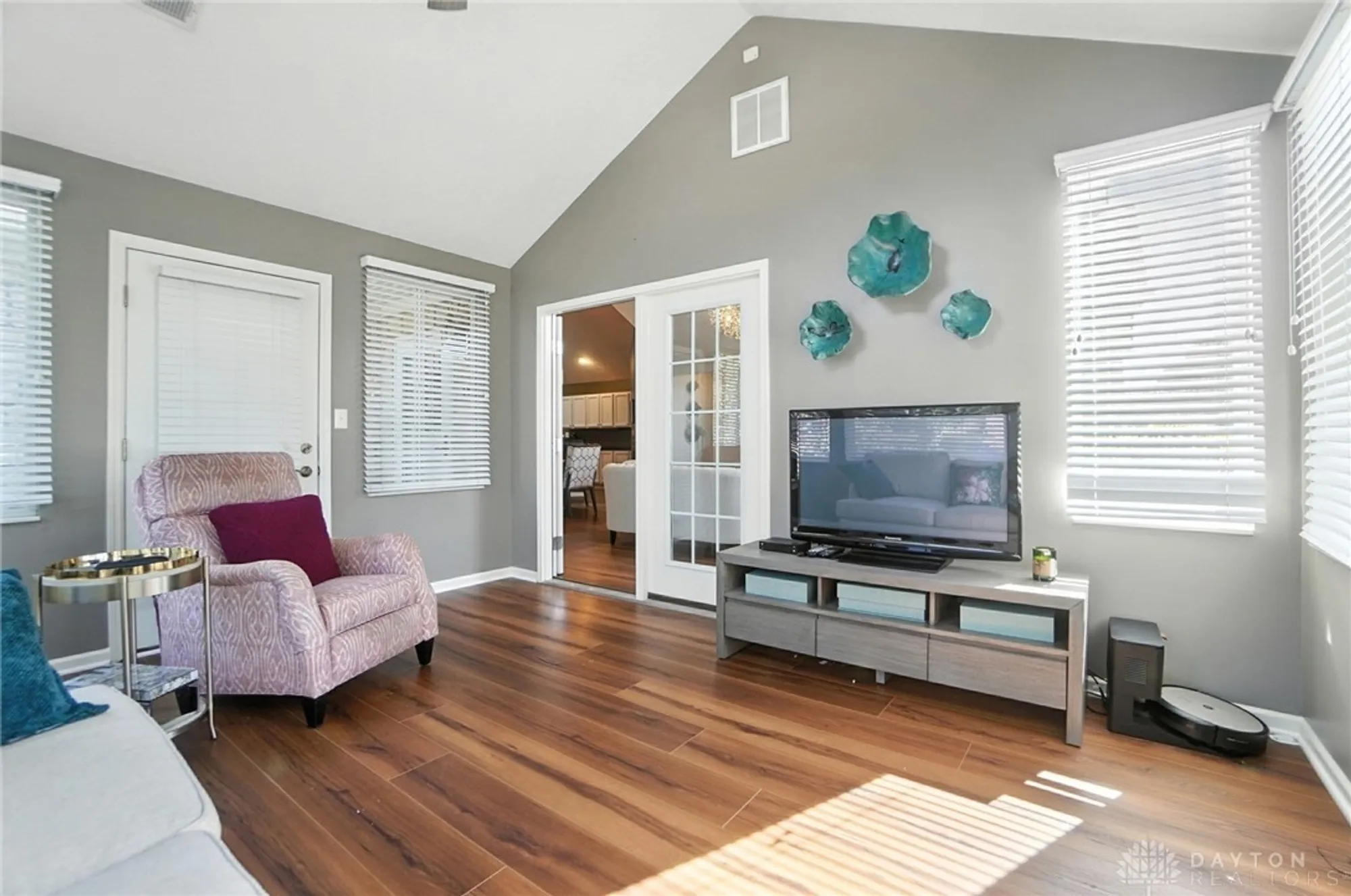 Property Slideshow image 17 of 51 | 184 edinburgh village dr 13, Dayton, OH, 45458