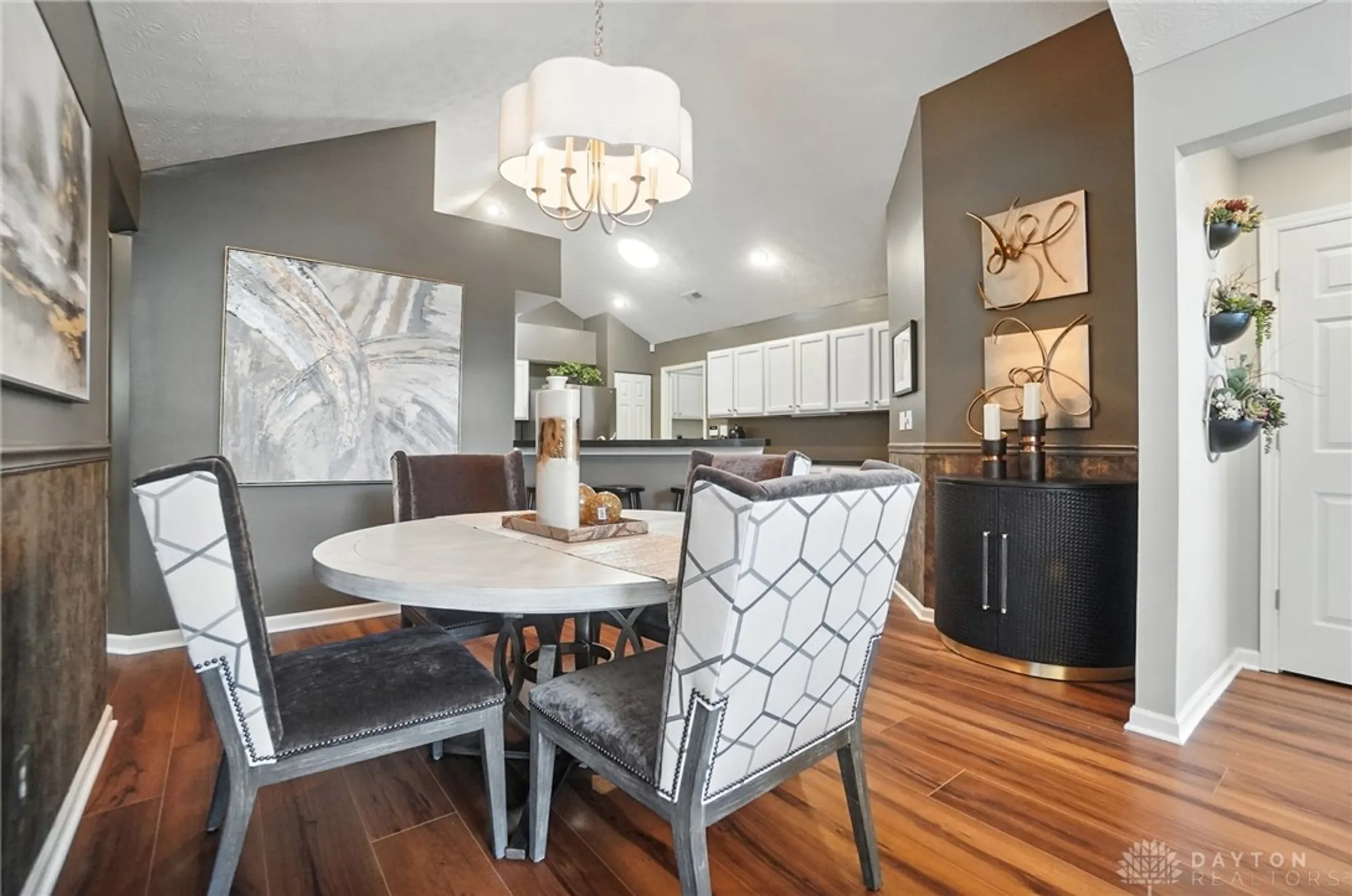 Property Slideshow image 18 of 51 | 184 edinburgh village dr 13, Dayton, OH, 45458