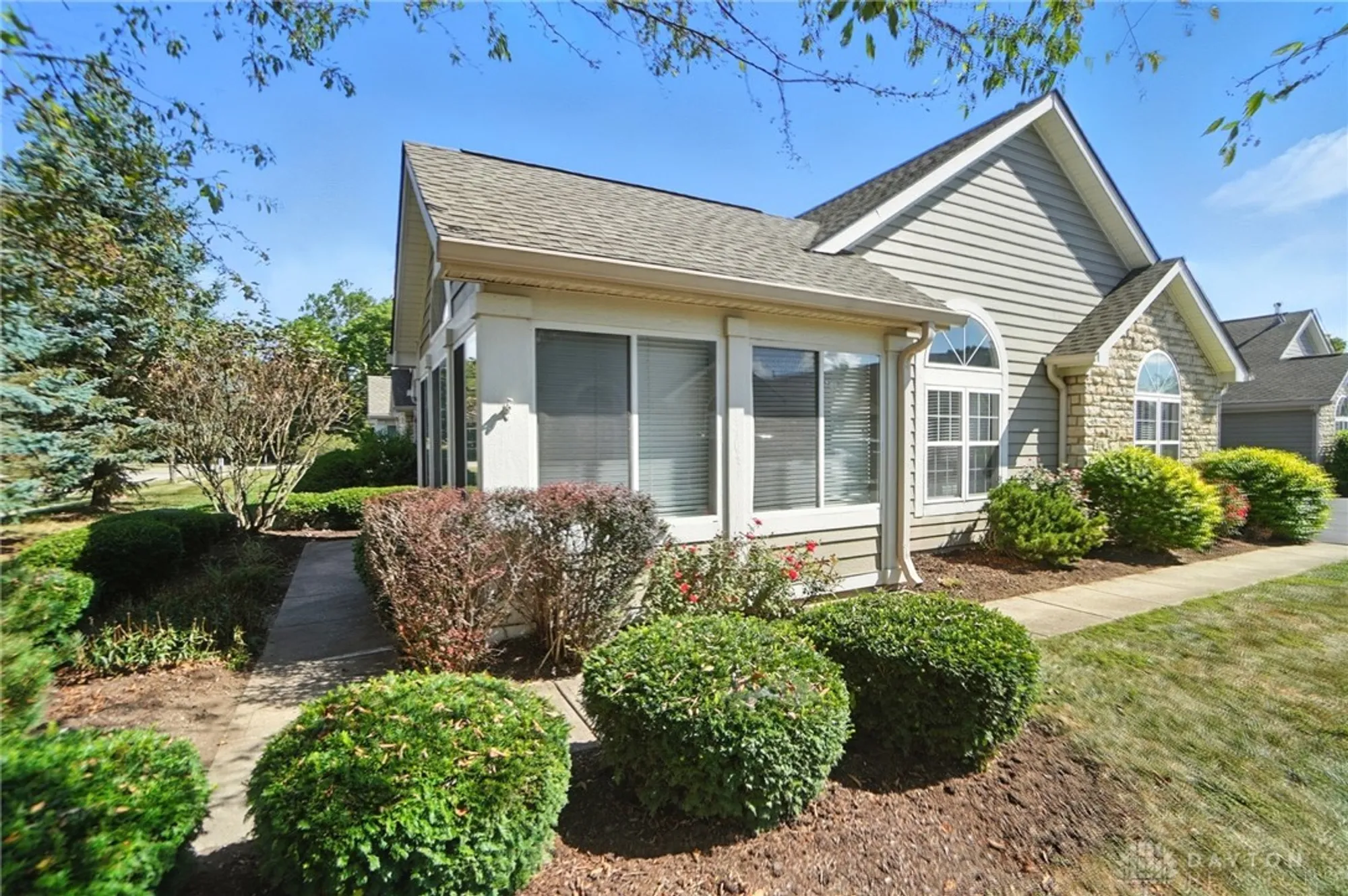 Property Slideshow image 1 of 51 | 184 edinburgh village dr 13, Dayton, OH, 45458