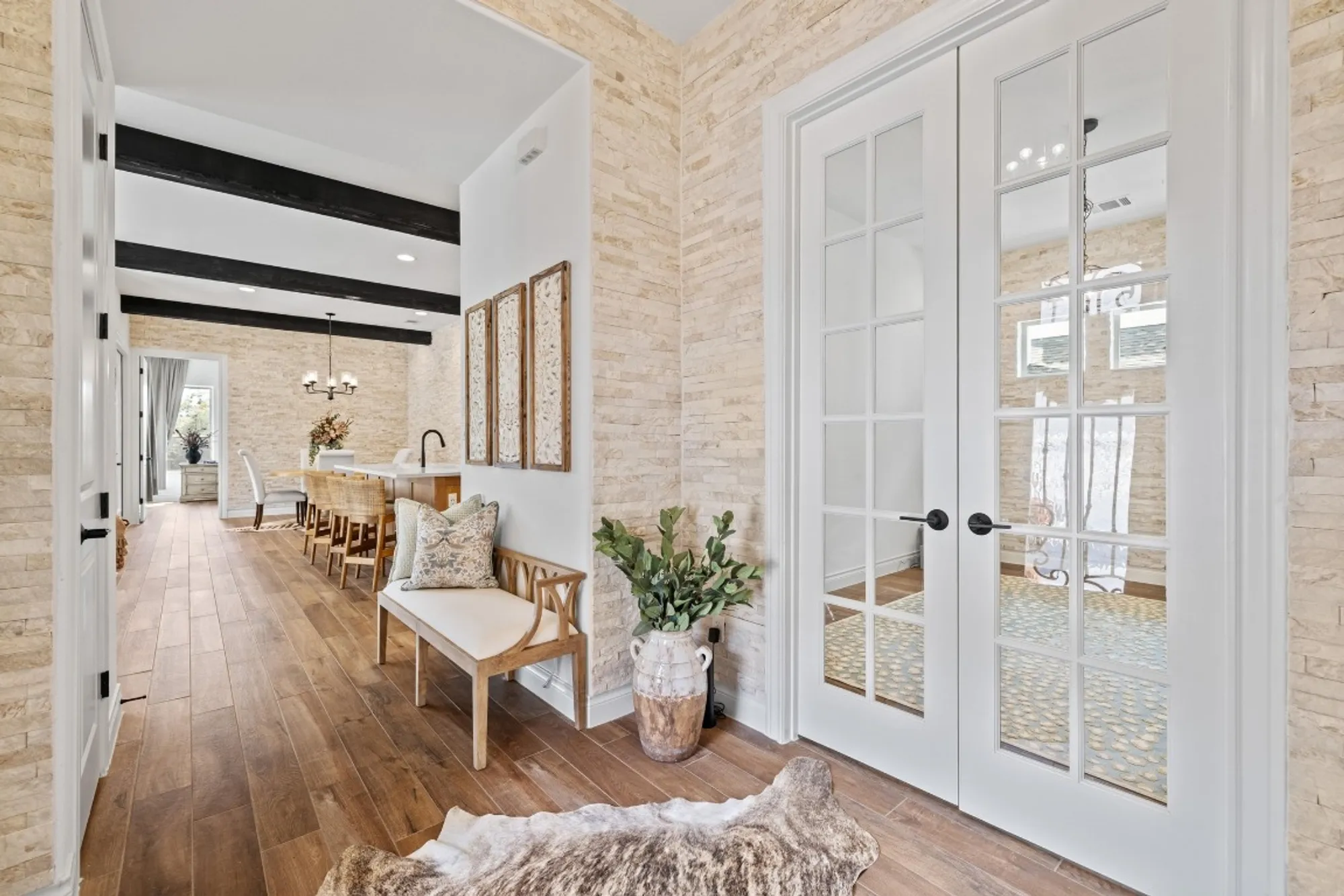 Property Slideshow image 3 of 28 | 925 indian hawthorne dr # gh-39, Georgetown, TX, 78628