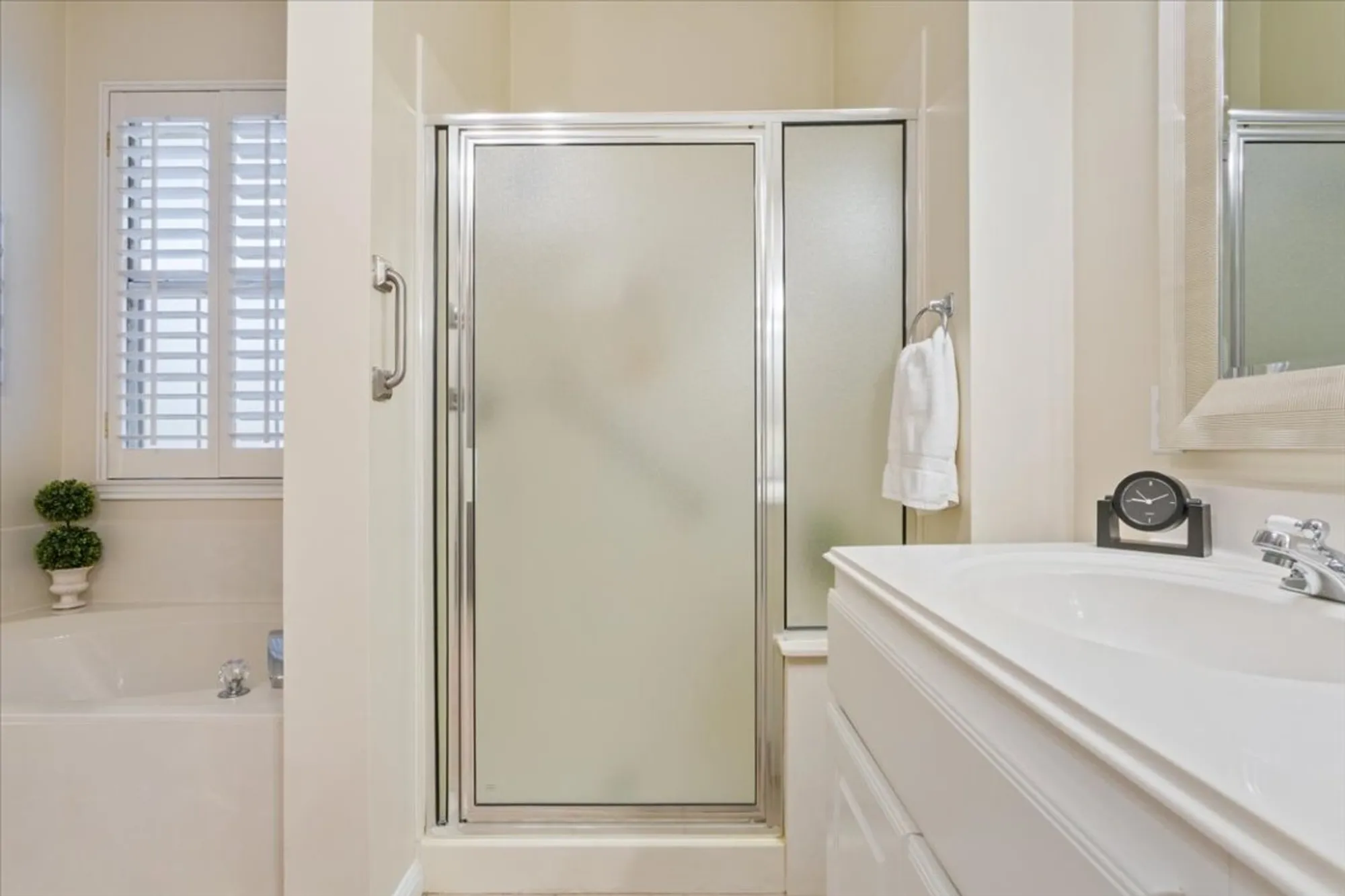 Property Slideshow image 25 of 34 | 228 trail of the flowers, Georgetown, TX, 78633