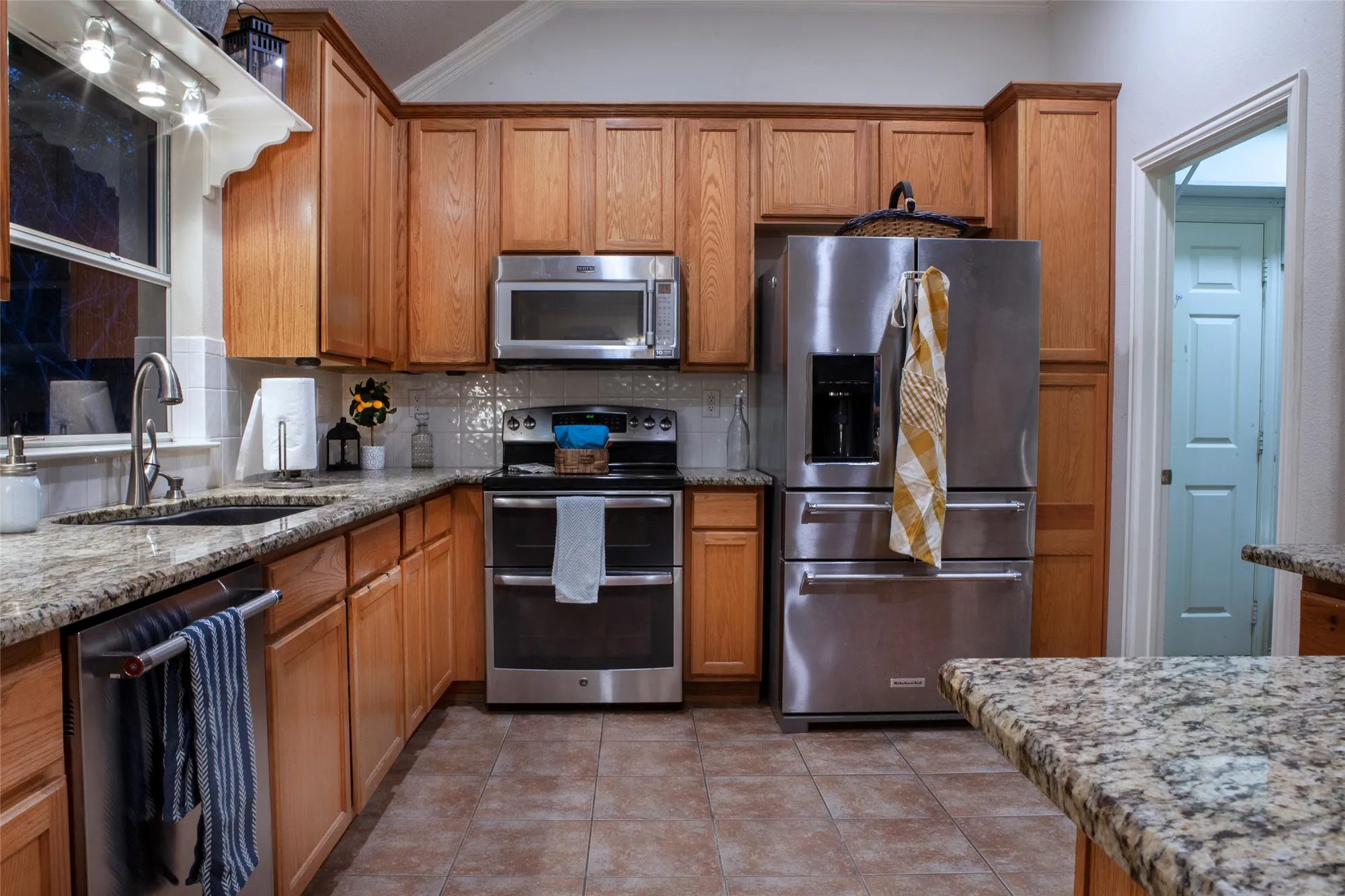 Property Slideshow image 10 of 40 | 9604 pinewood dr, Denton, TX, 76207