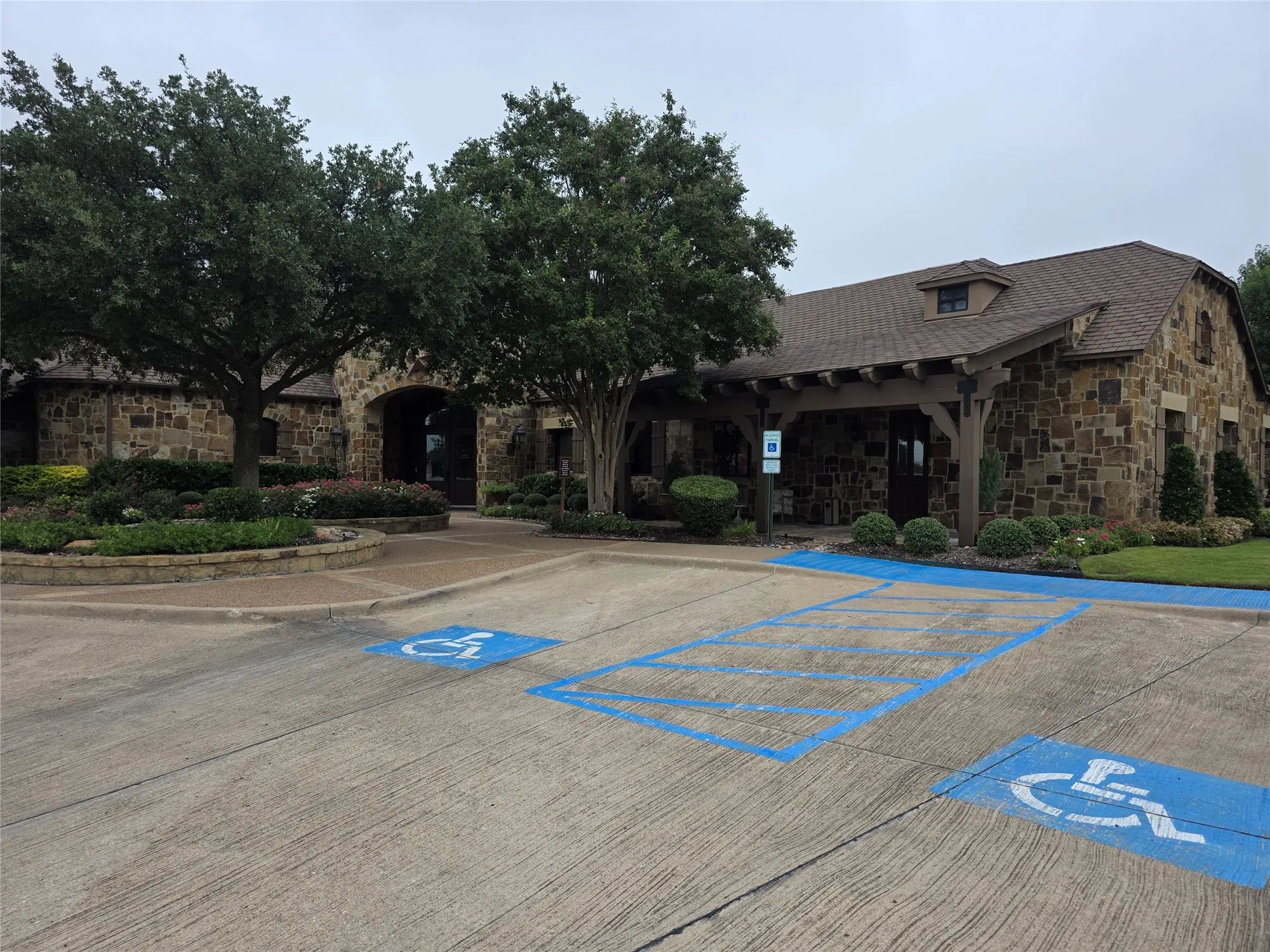 Property Slideshow image 31 of 40 | 9604 pinewood dr, Denton, TX, 76207