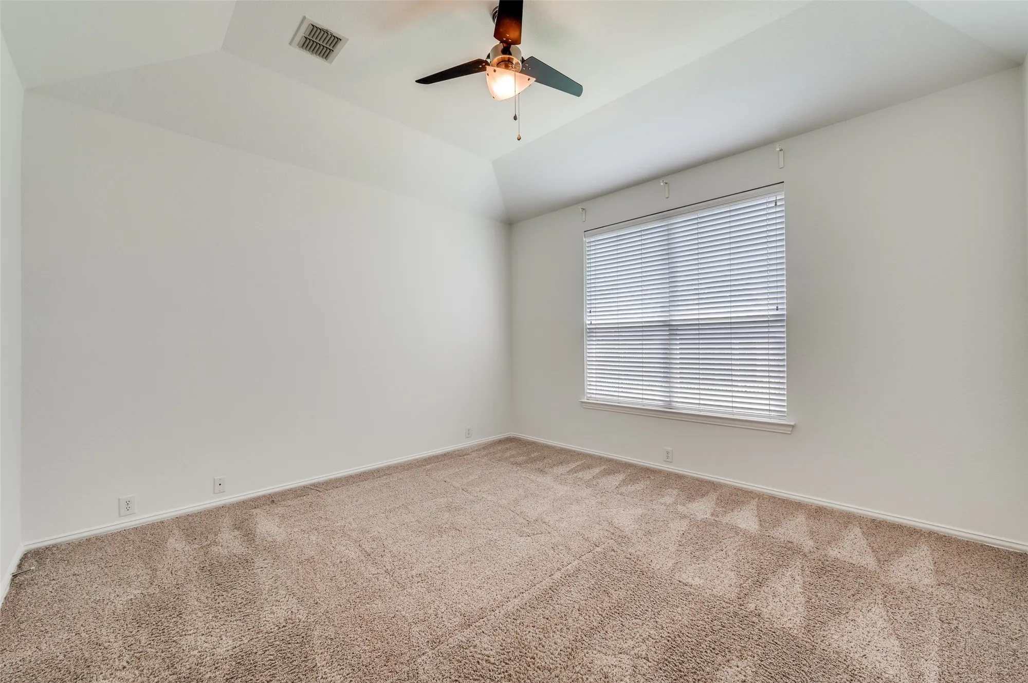 Property Slideshow image 16 of 26 | 625 rockledge ct, Frisco, TX, 75036