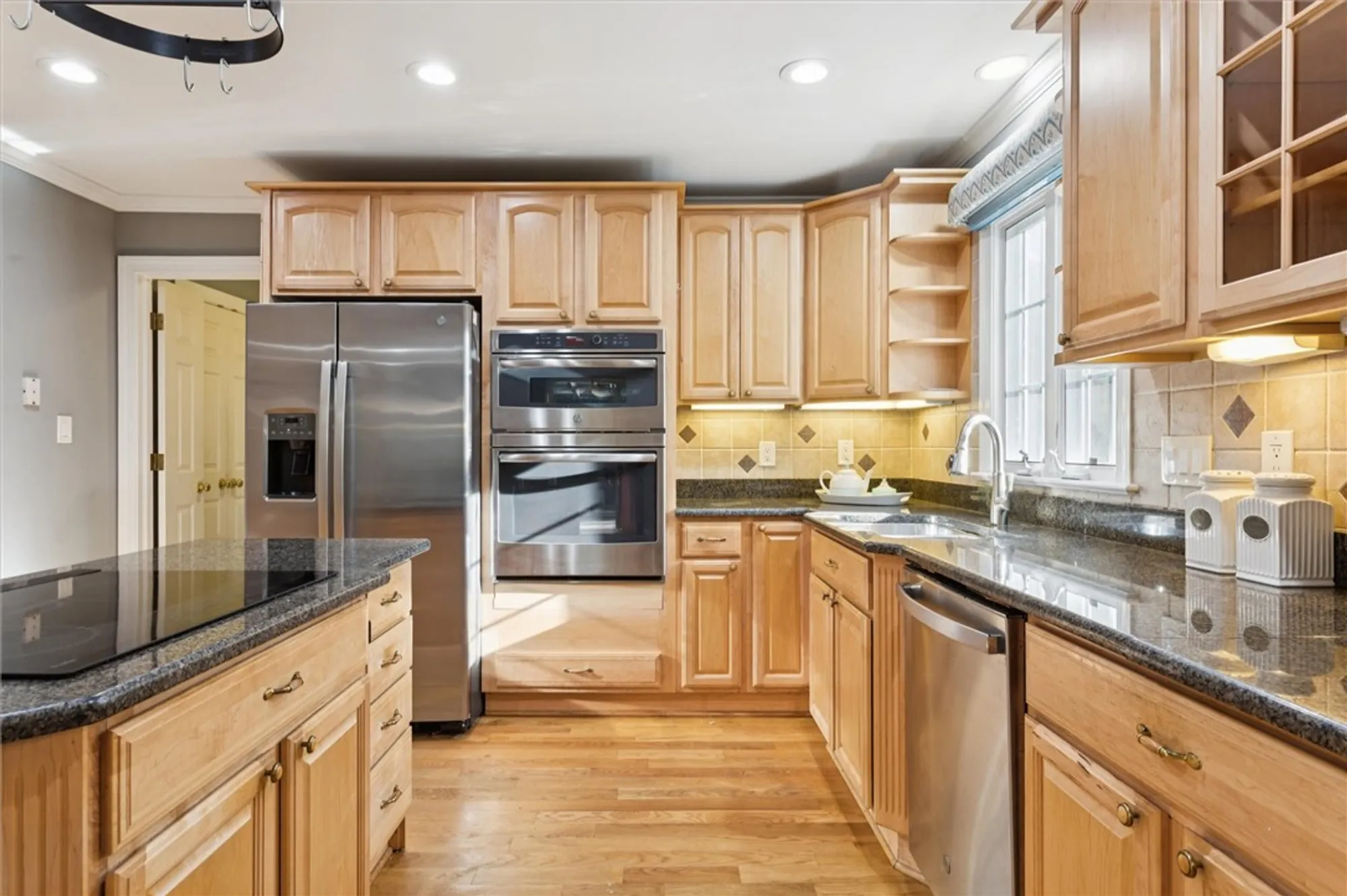 Property Slideshow image 10 of 43 | 129 peyton rd, Williamsburg, VA, 23185