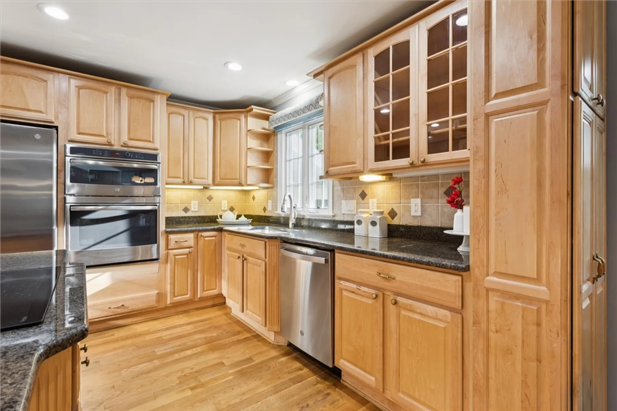 Property Slideshow image 11 of 43 | 129 peyton rd, Williamsburg, VA, 23185