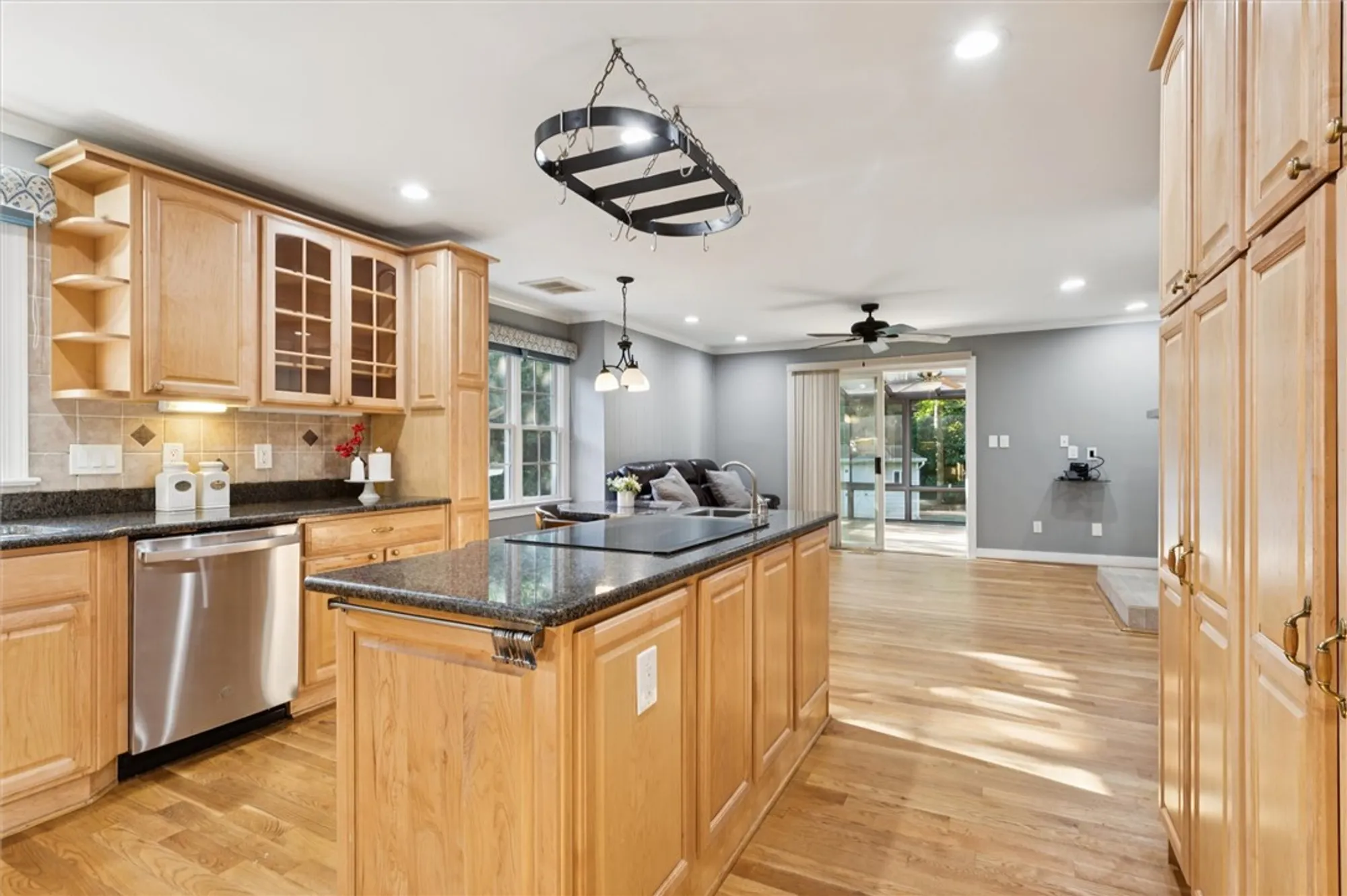 Property Slideshow image 12 of 43 | 129 peyton rd, Williamsburg, VA, 23185