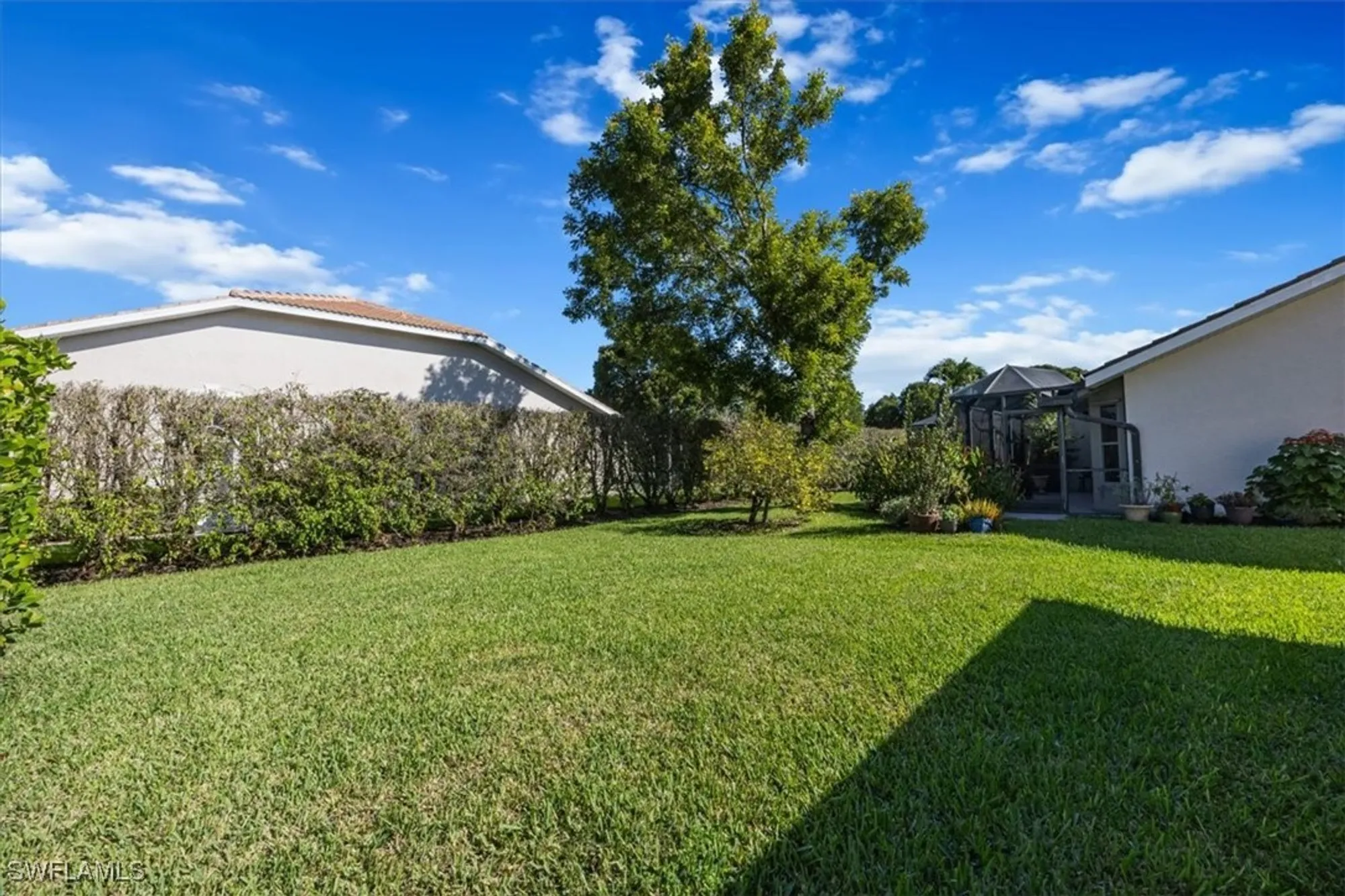 Property Slideshow image 22 of 26 | 6646 castlelawn pl, Naples, FL, 34113