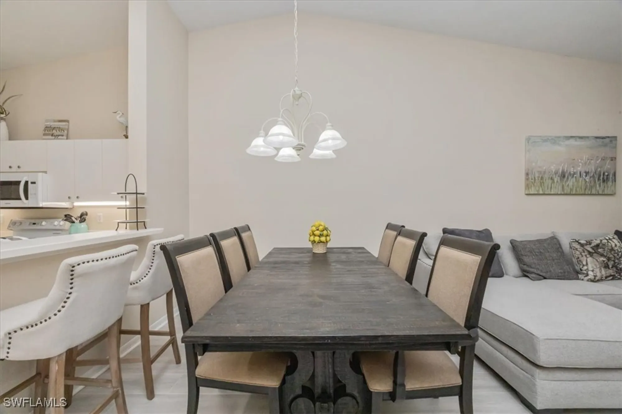 Property Slideshow image 8 of 26 | 6646 castlelawn pl, Naples, FL, 34113