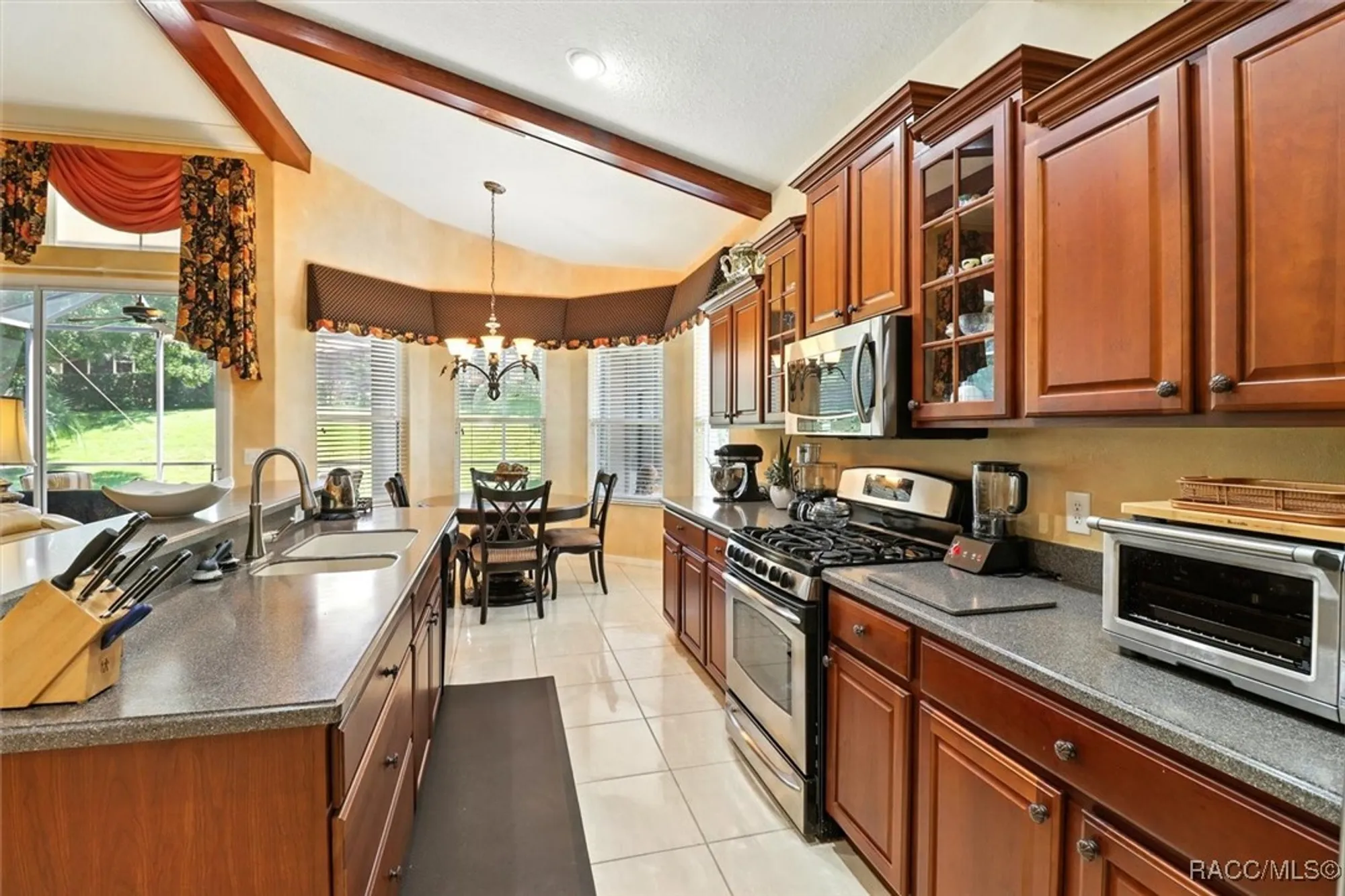 Property Slideshow image 16 of 46 | 1070 w skyview crossing dr, Hernando, FL, 34442
